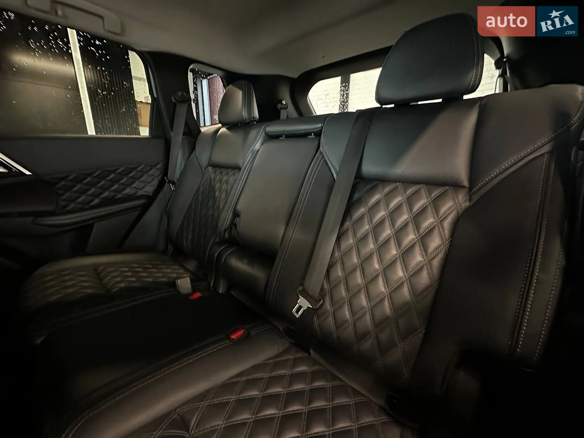 2021 Mitsubishi Outlander - мініатюра 33