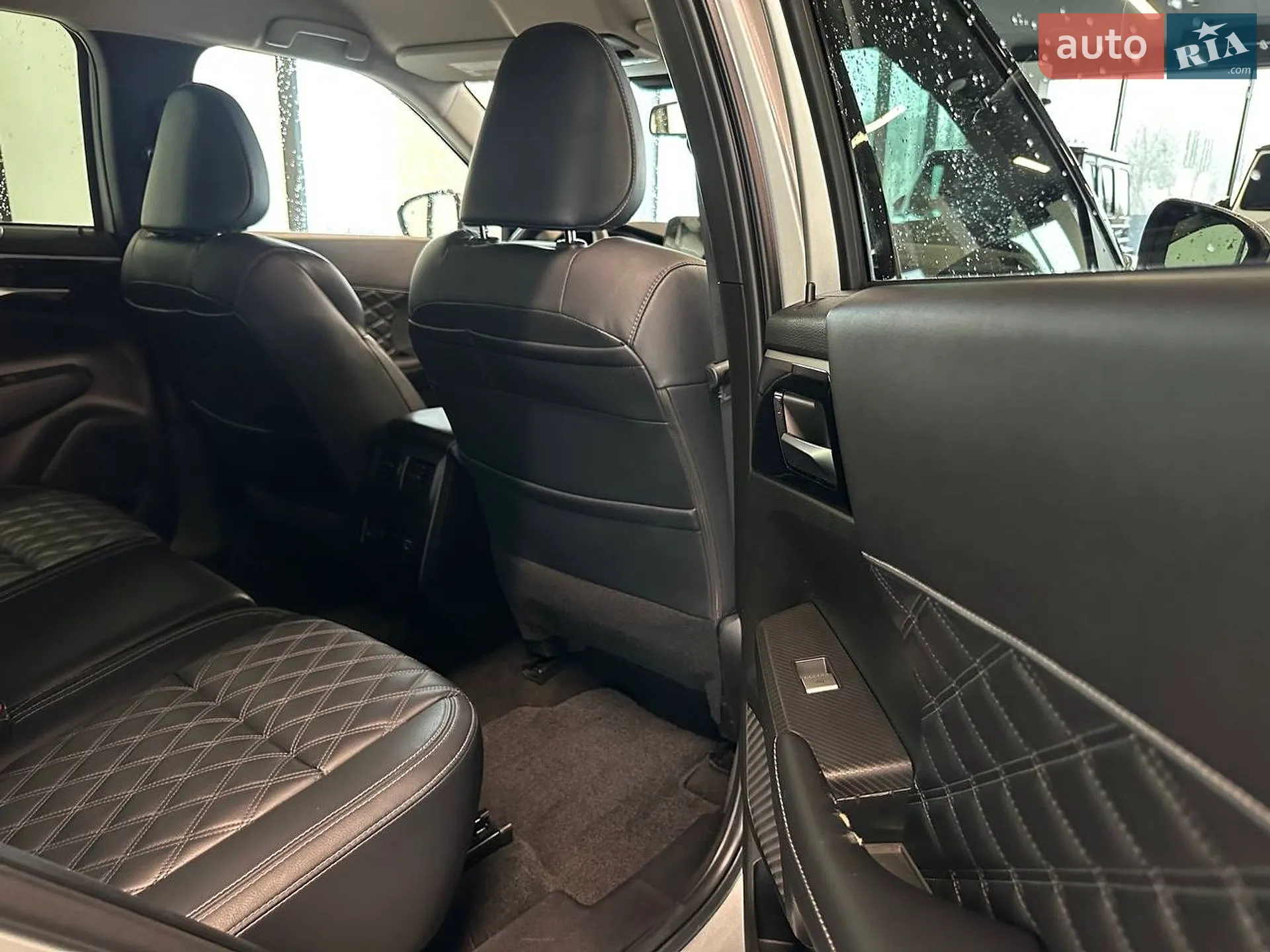 2021 Mitsubishi Outlander - мініатюра 36