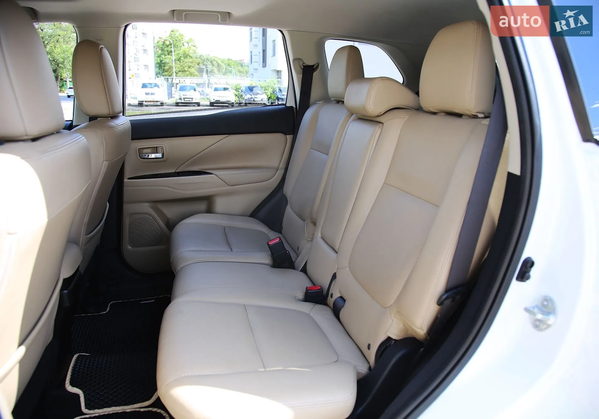 2015 Mitsubishi Outlander - мініатюра 8