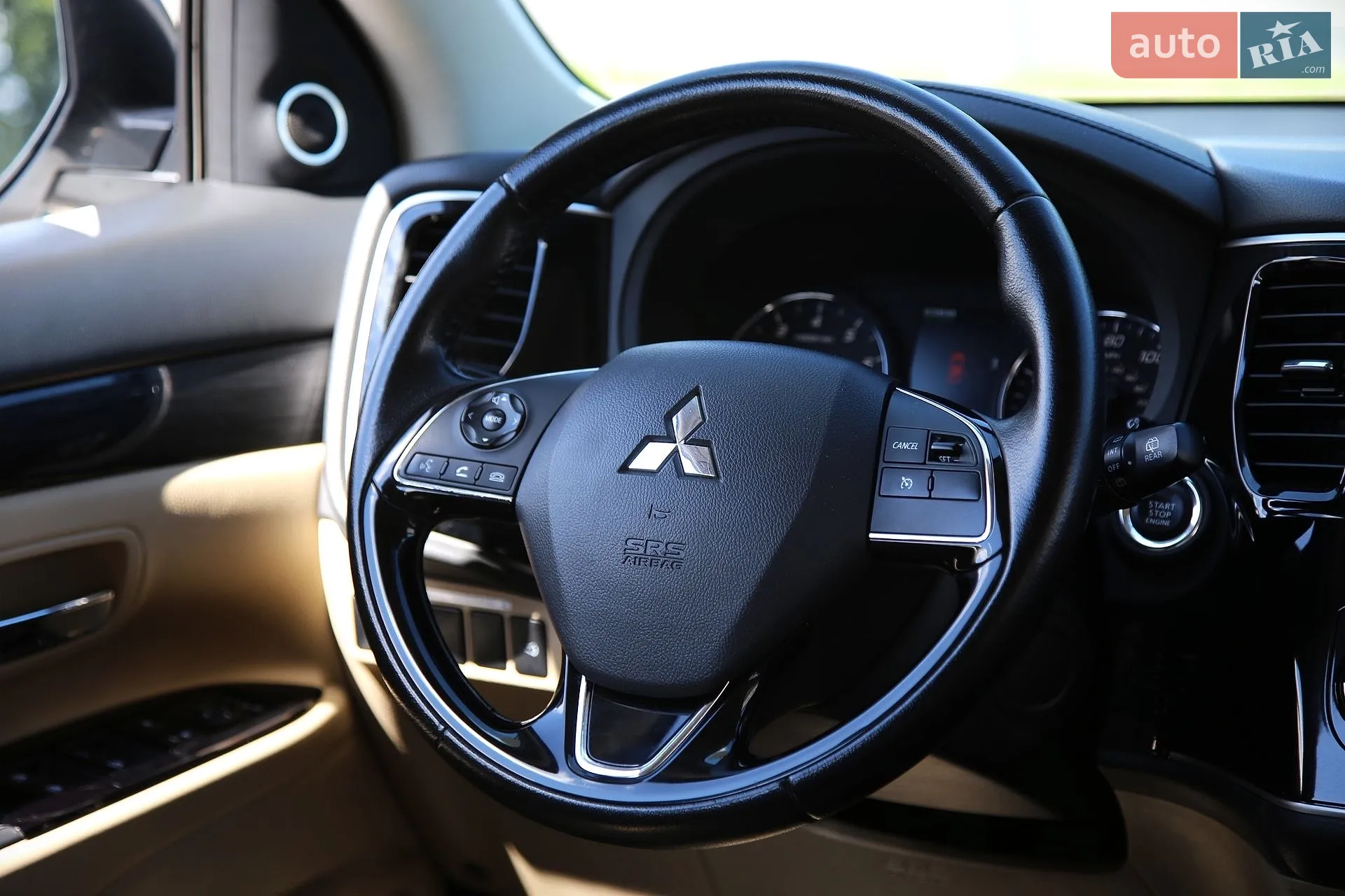 2015 Mitsubishi Outlander - мініатюра 14