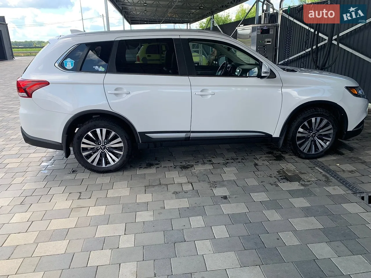 2018 Mitsubishi Outlander - мініатюра 11