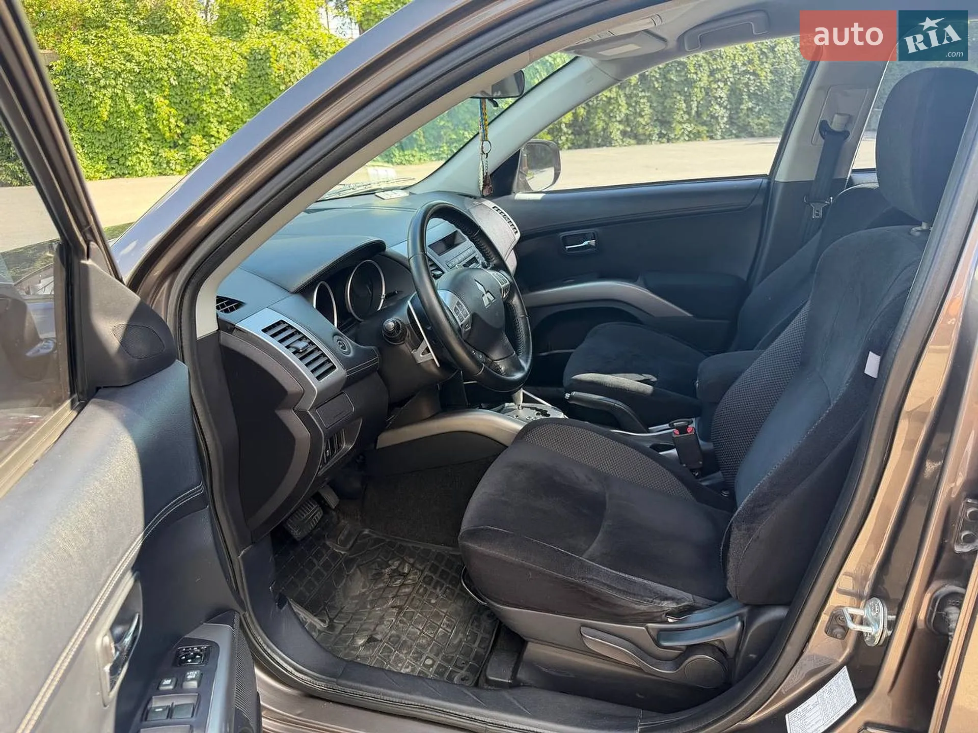 2012 Mitsubishi Outlander - мініатюра 13