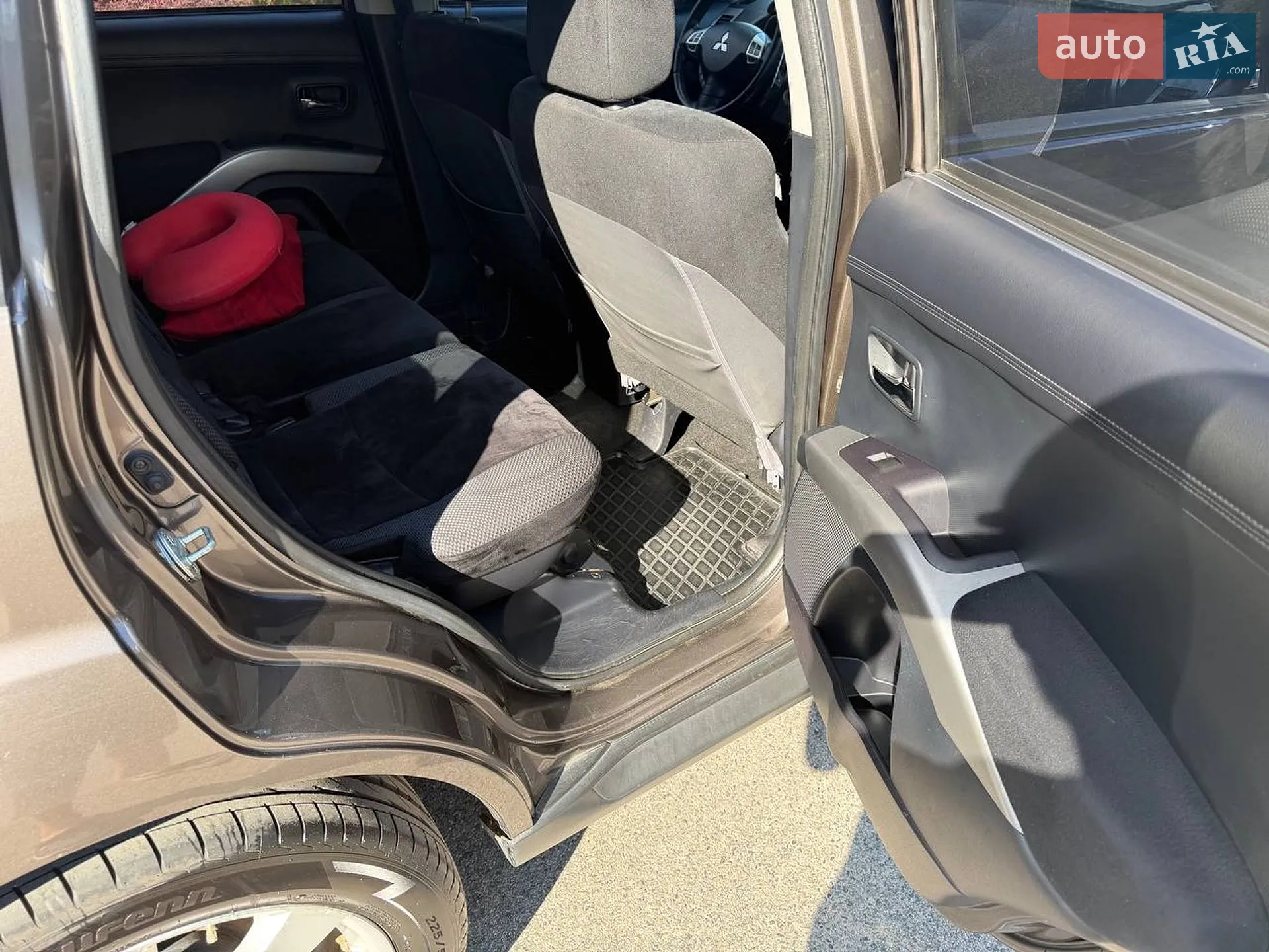 2012 Mitsubishi Outlander - мініатюра 16