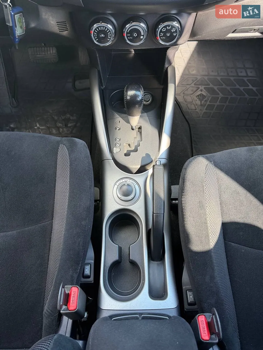 2012 Mitsubishi Outlander - мініатюра 21