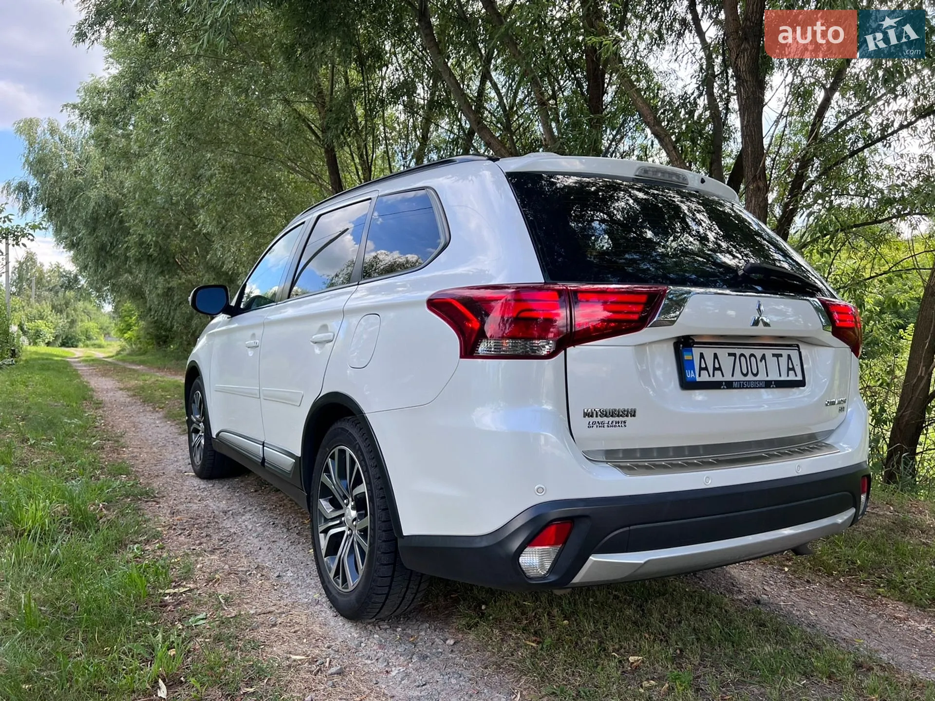 2015 Mitsubishi Outlander - мініатюра 9