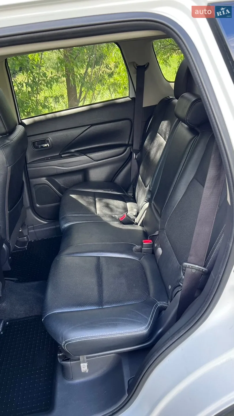 2015 Mitsubishi Outlander - мініатюра 22