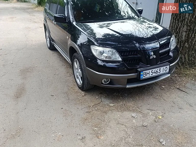Mitsubishi Outlander