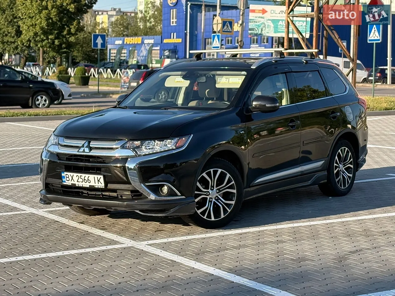 2016 Mitsubishi Outlander - мініатюра 28