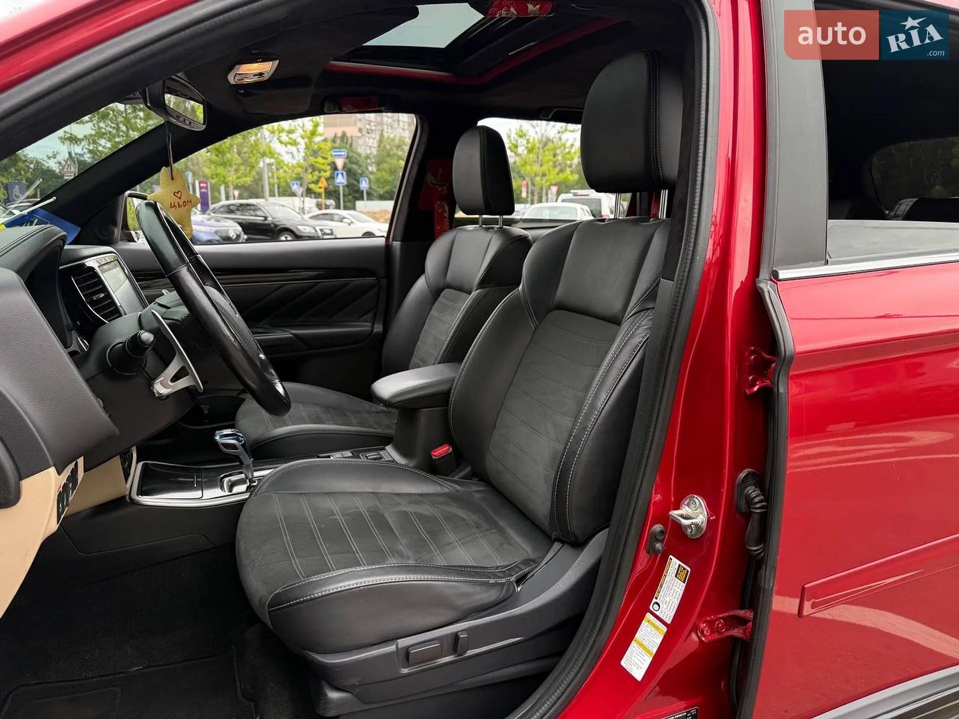 2016 Mitsubishi Outlander - мініатюра 12