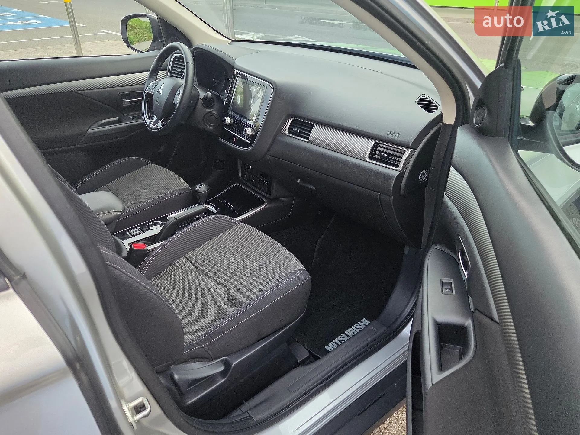 2021 Mitsubishi Outlander - мініатюра 26