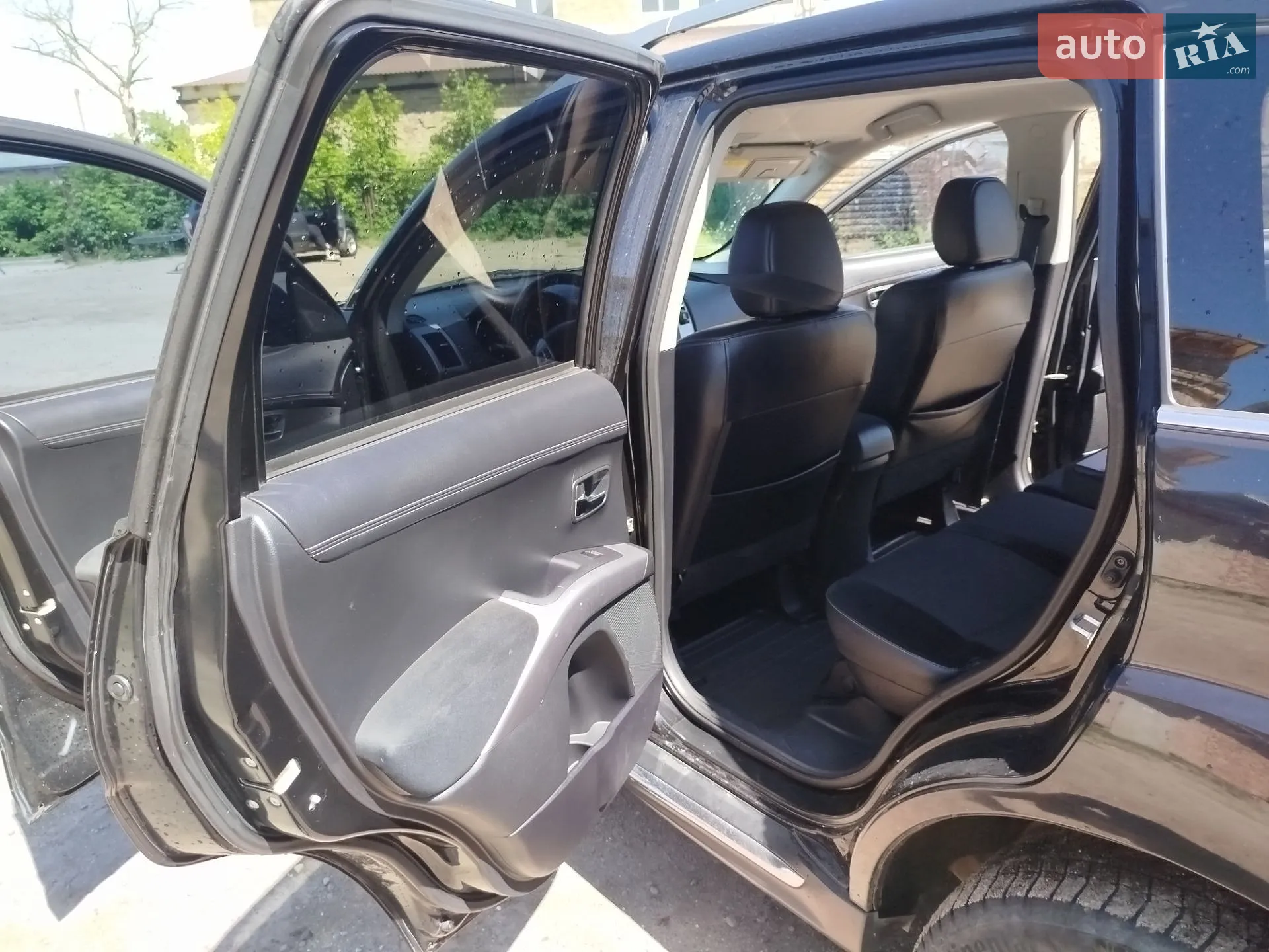 2010 Mitsubishi Outlander - мініатюра 15