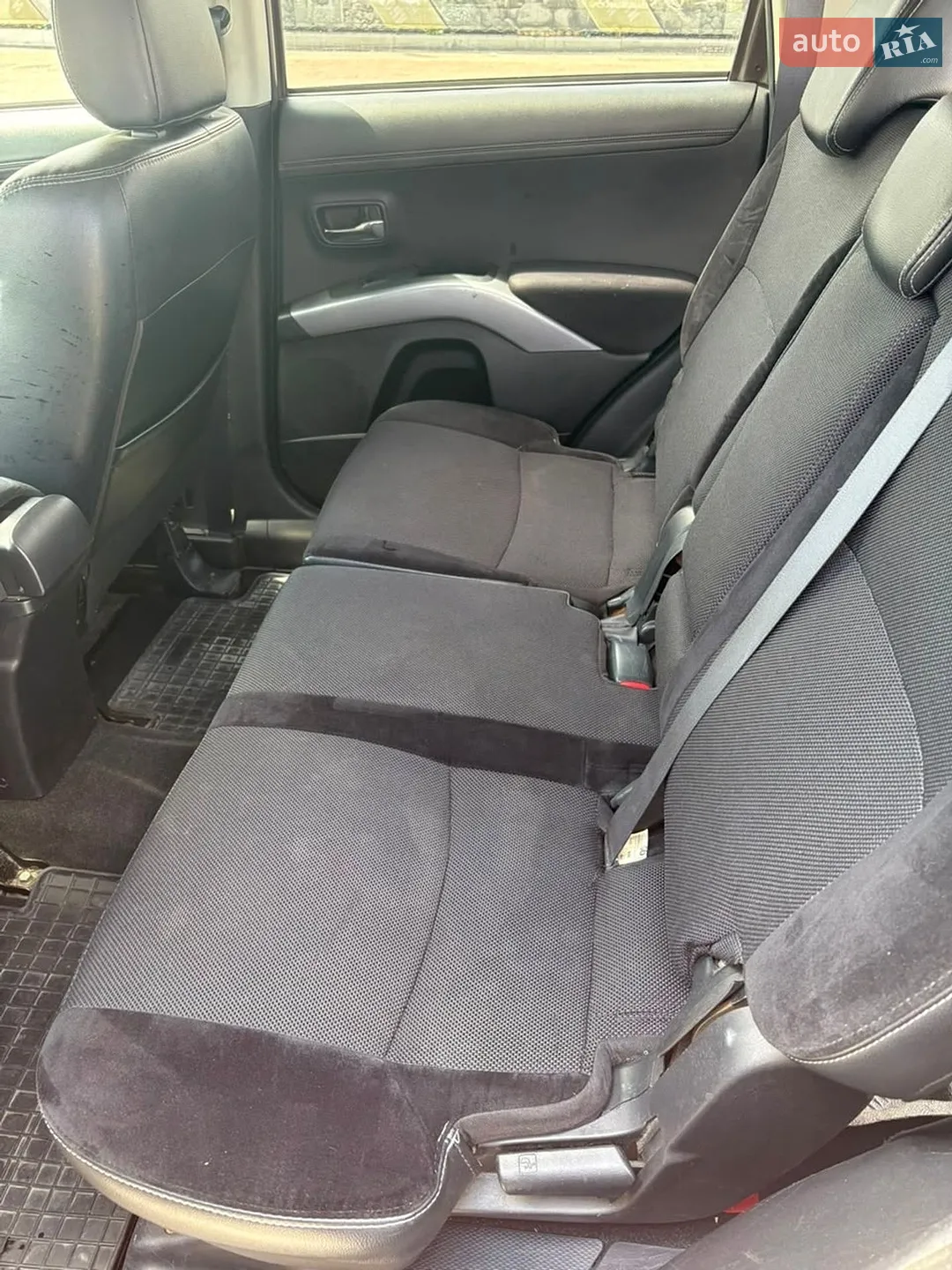 2010 Mitsubishi Outlander - мініатюра 7