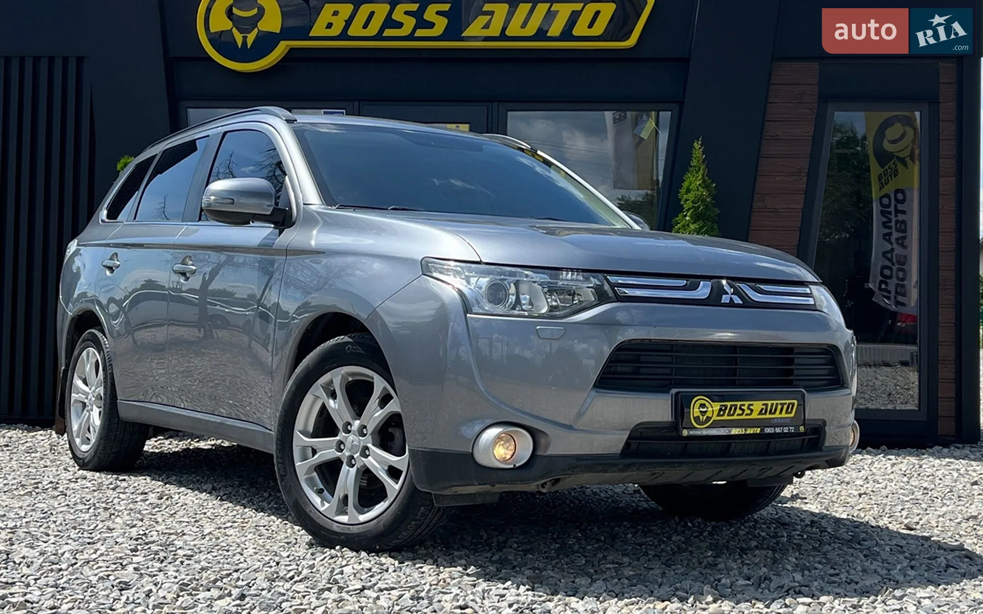 2012 Mitsubishi Outlander - фото 1