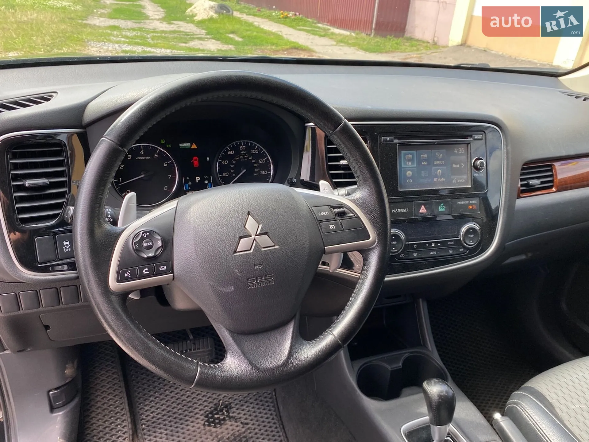 2014 Mitsubishi Outlander - мініатюра 12