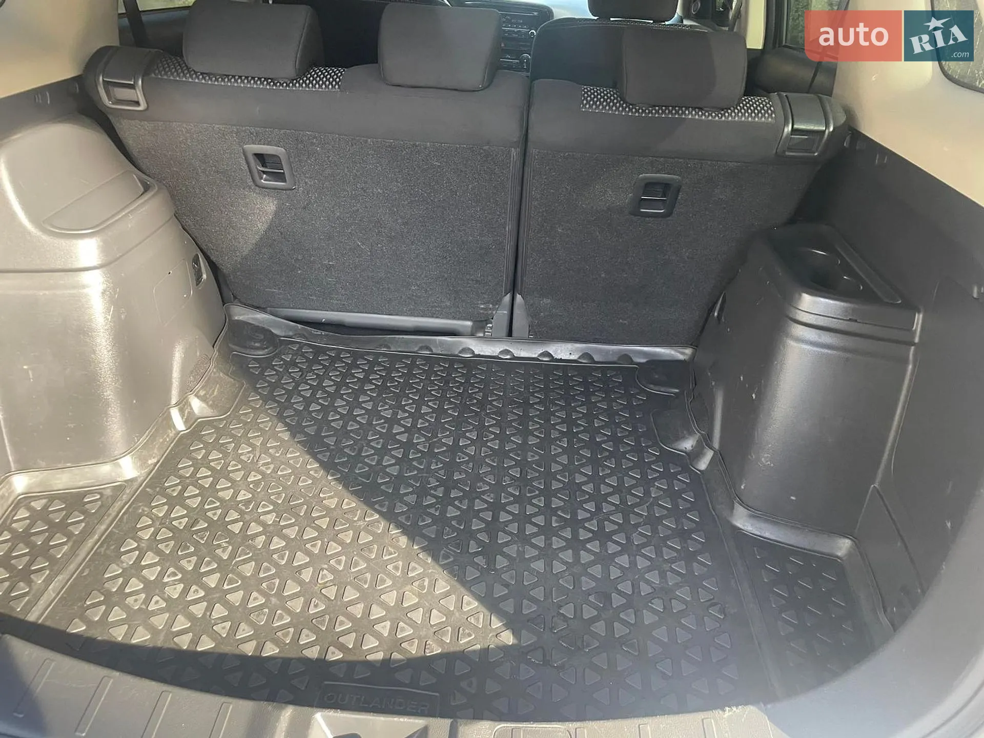 2016 Mitsubishi Outlander - мініатюра 33