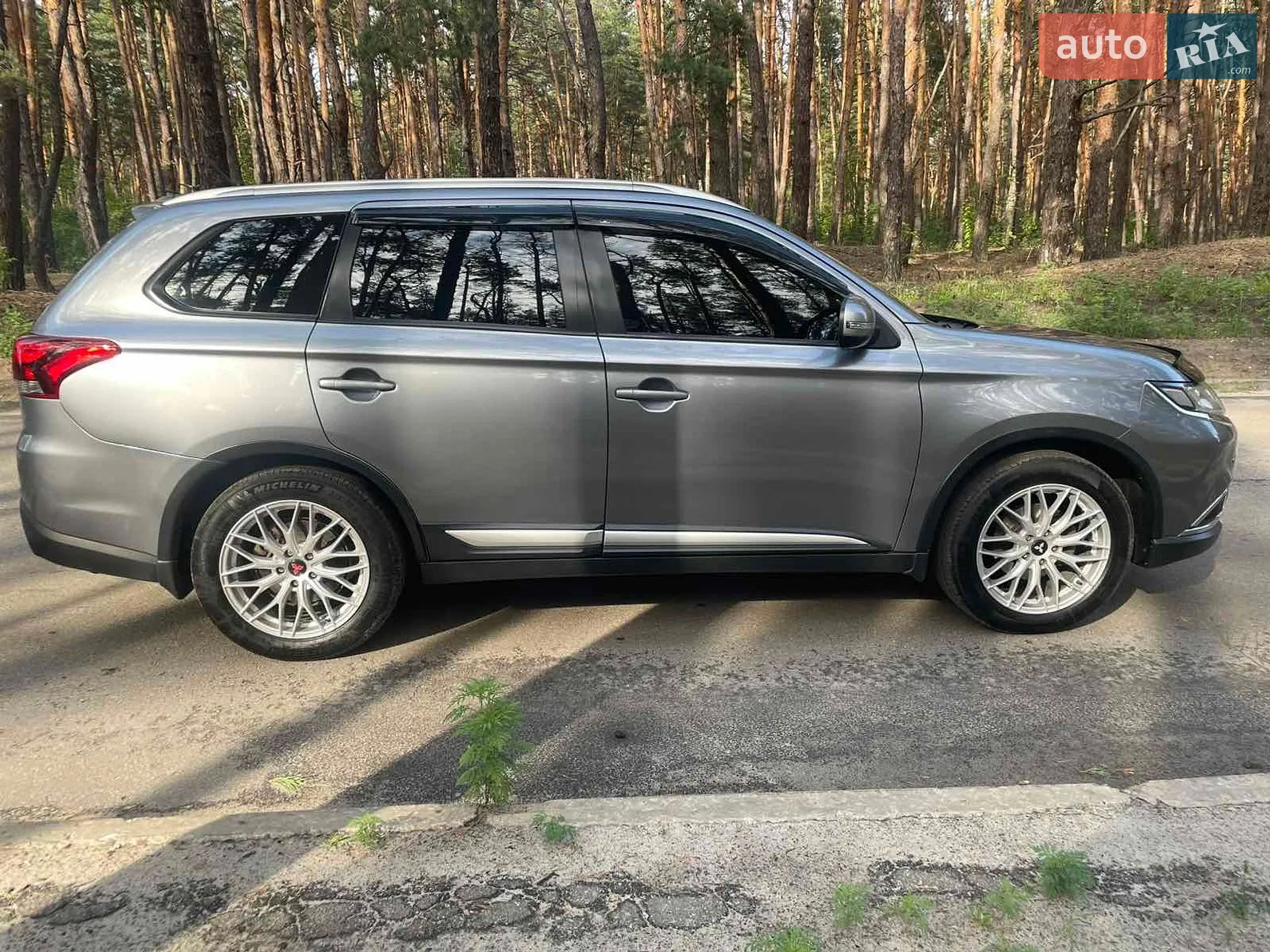 2016 Mitsubishi Outlander - мініатюра 4