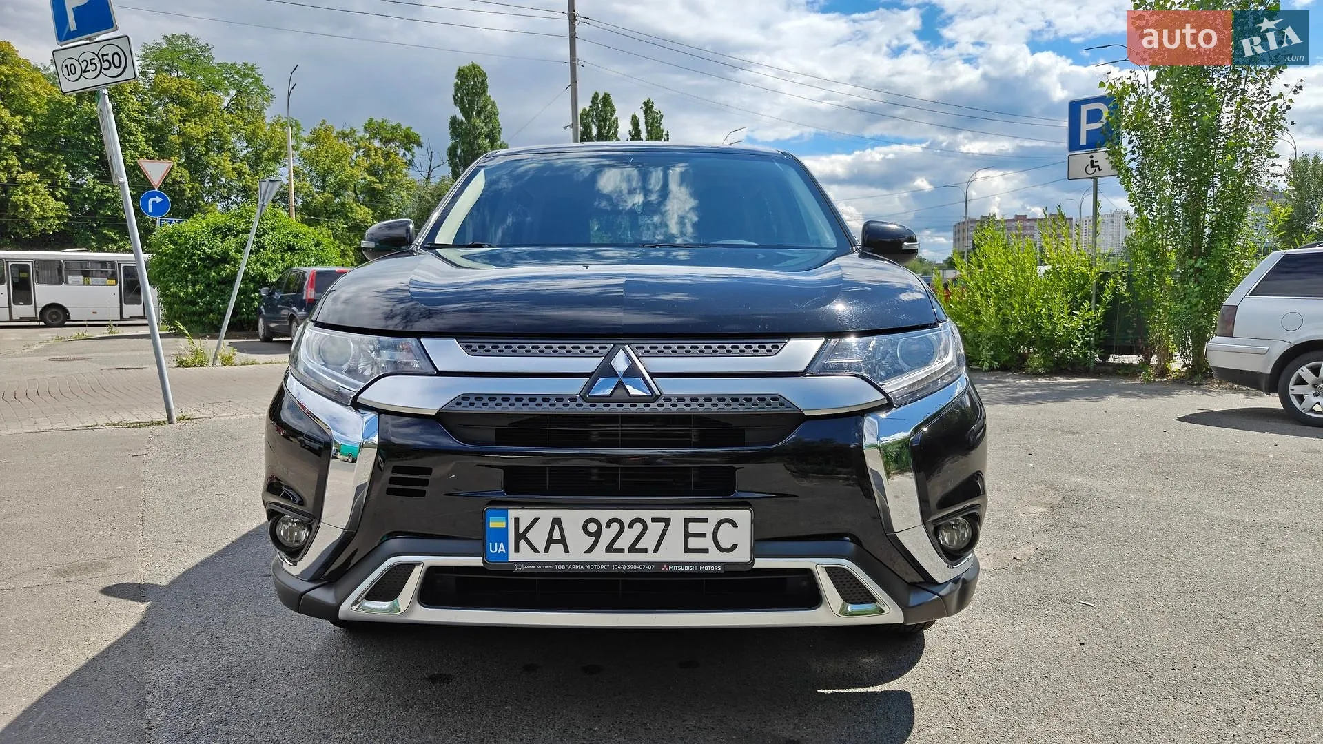 2021 Mitsubishi Outlander - мініатюра 12