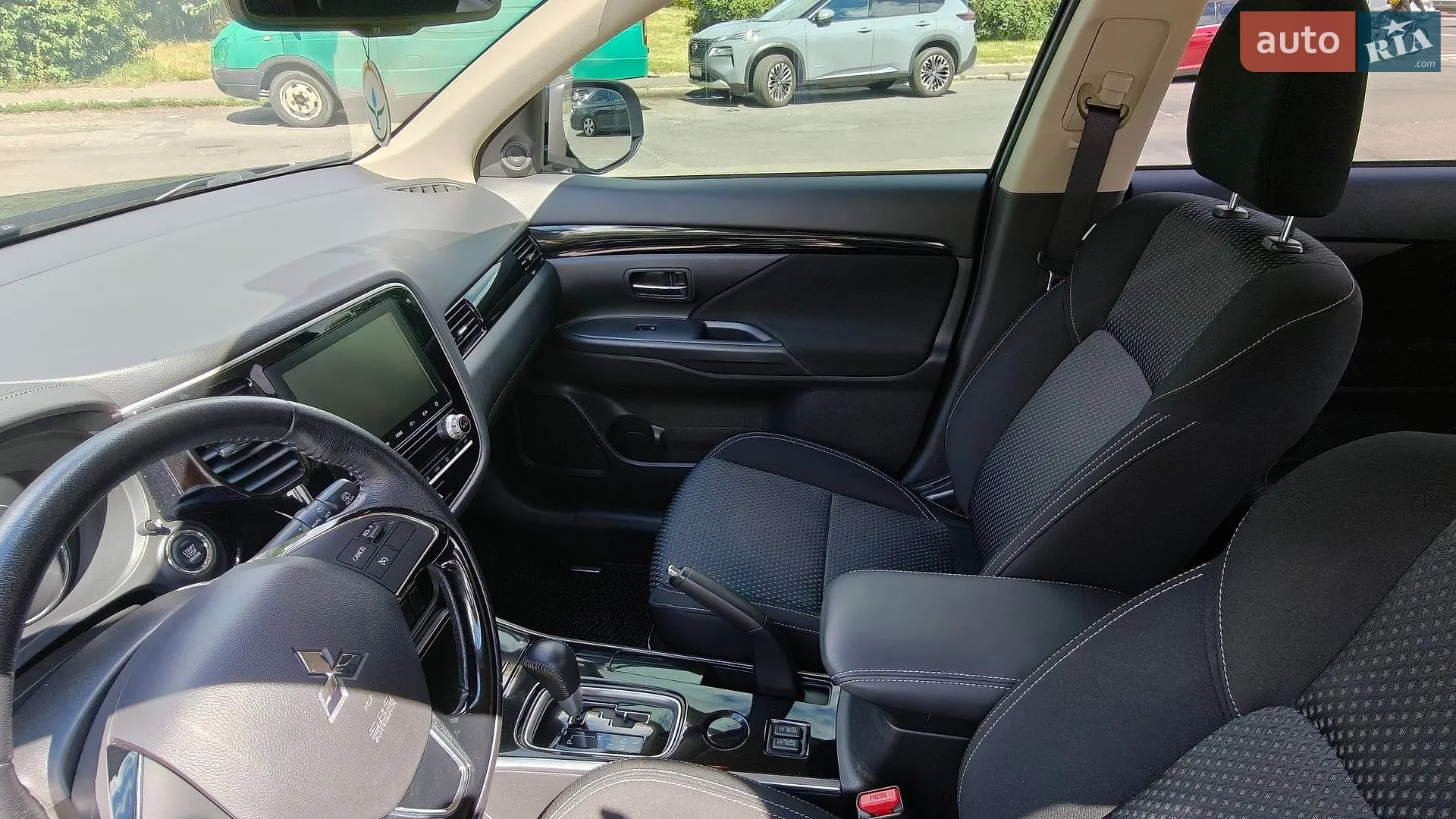 2021 Mitsubishi Outlander - мініатюра 22