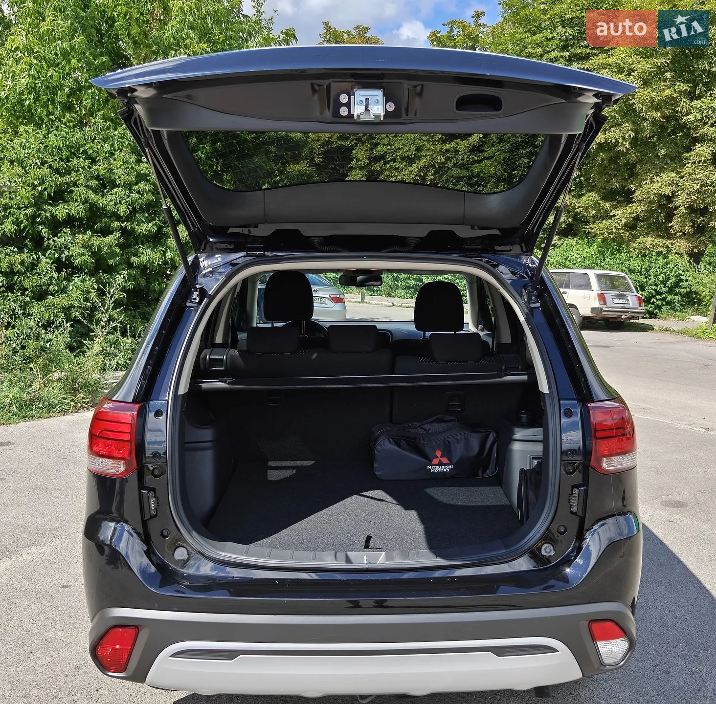 2021 Mitsubishi Outlander - мініатюра 37