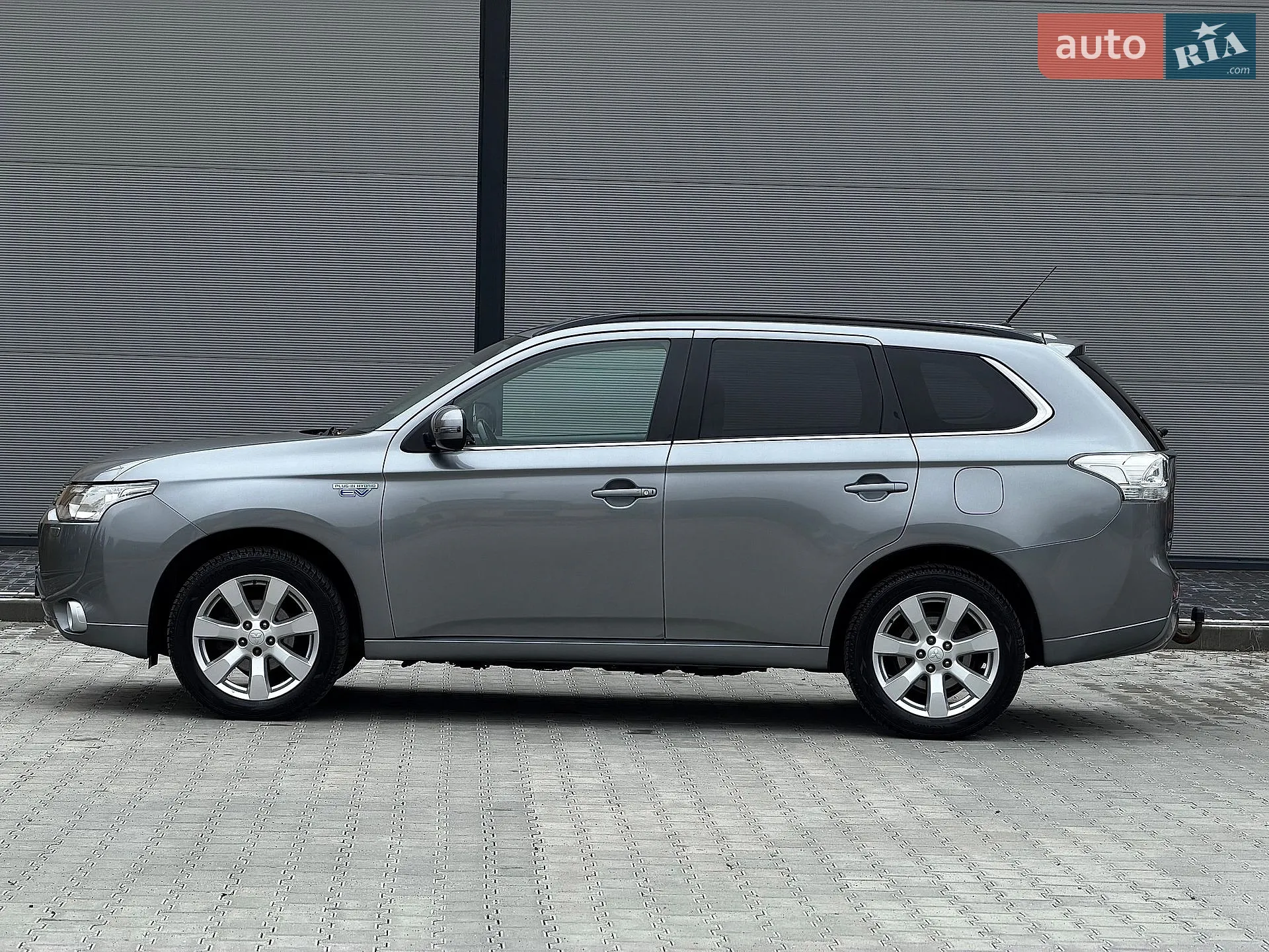 2013 Mitsubishi Outlander - мініатюра 16