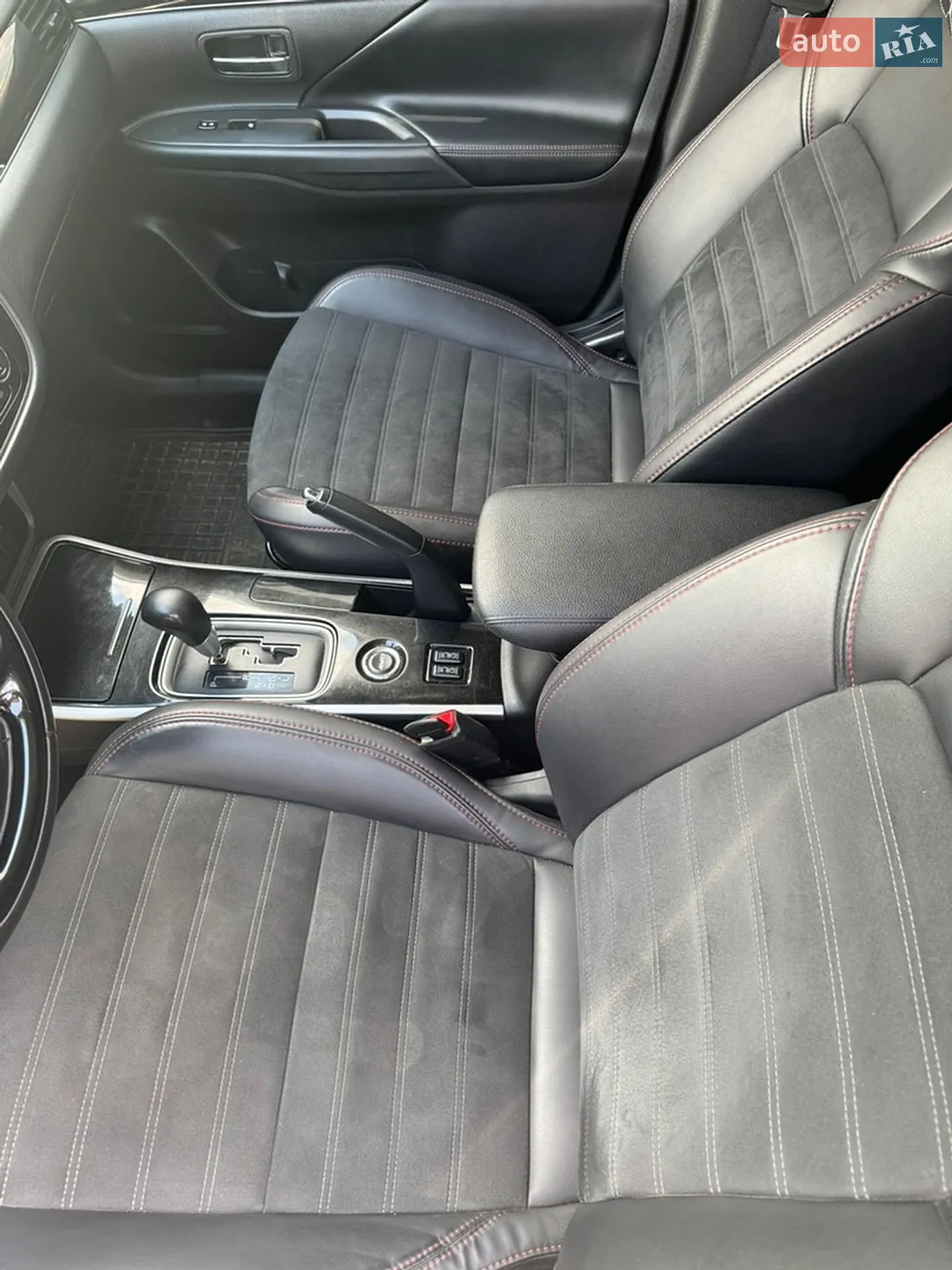 2018 Mitsubishi Outlander - мініатюра 5