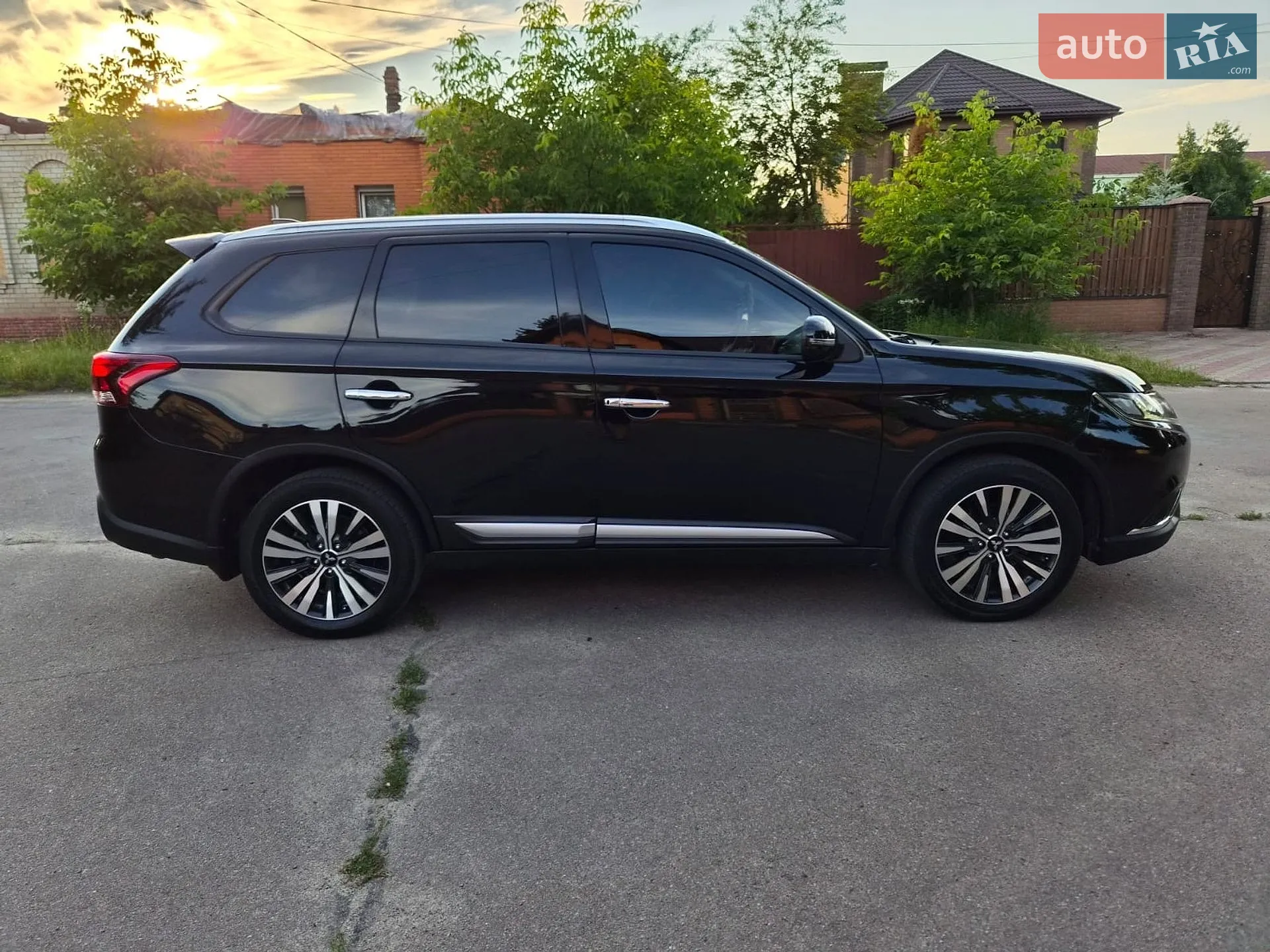 2019 Mitsubishi Outlander - мініатюра 15