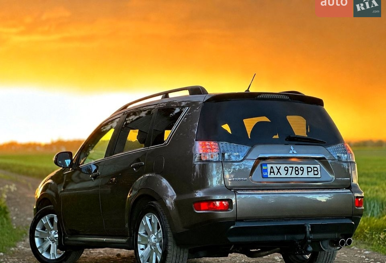 2010 Mitsubishi Outlander - мініатюра 34