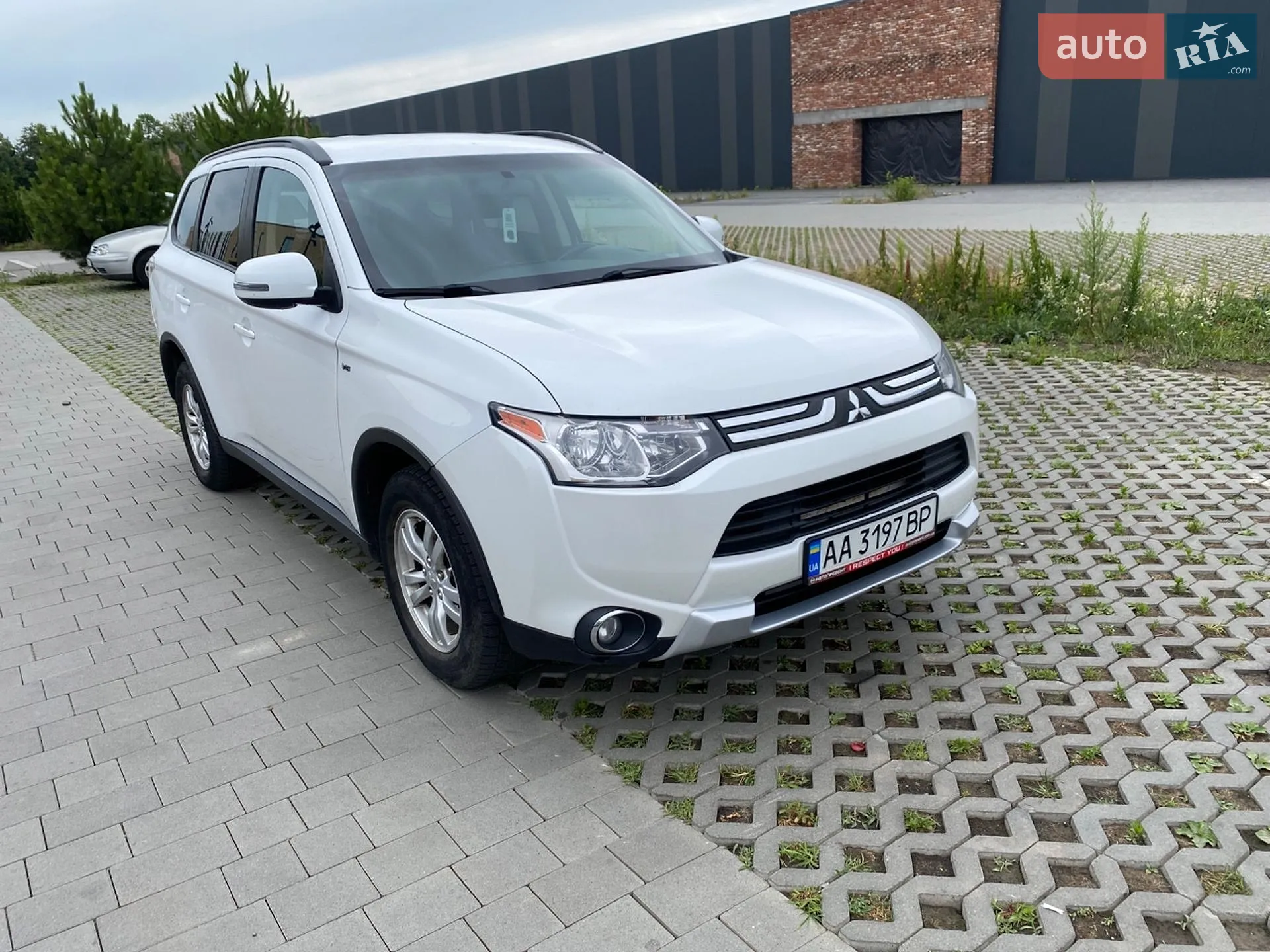 2014 Mitsubishi Outlander - мініатюра 5