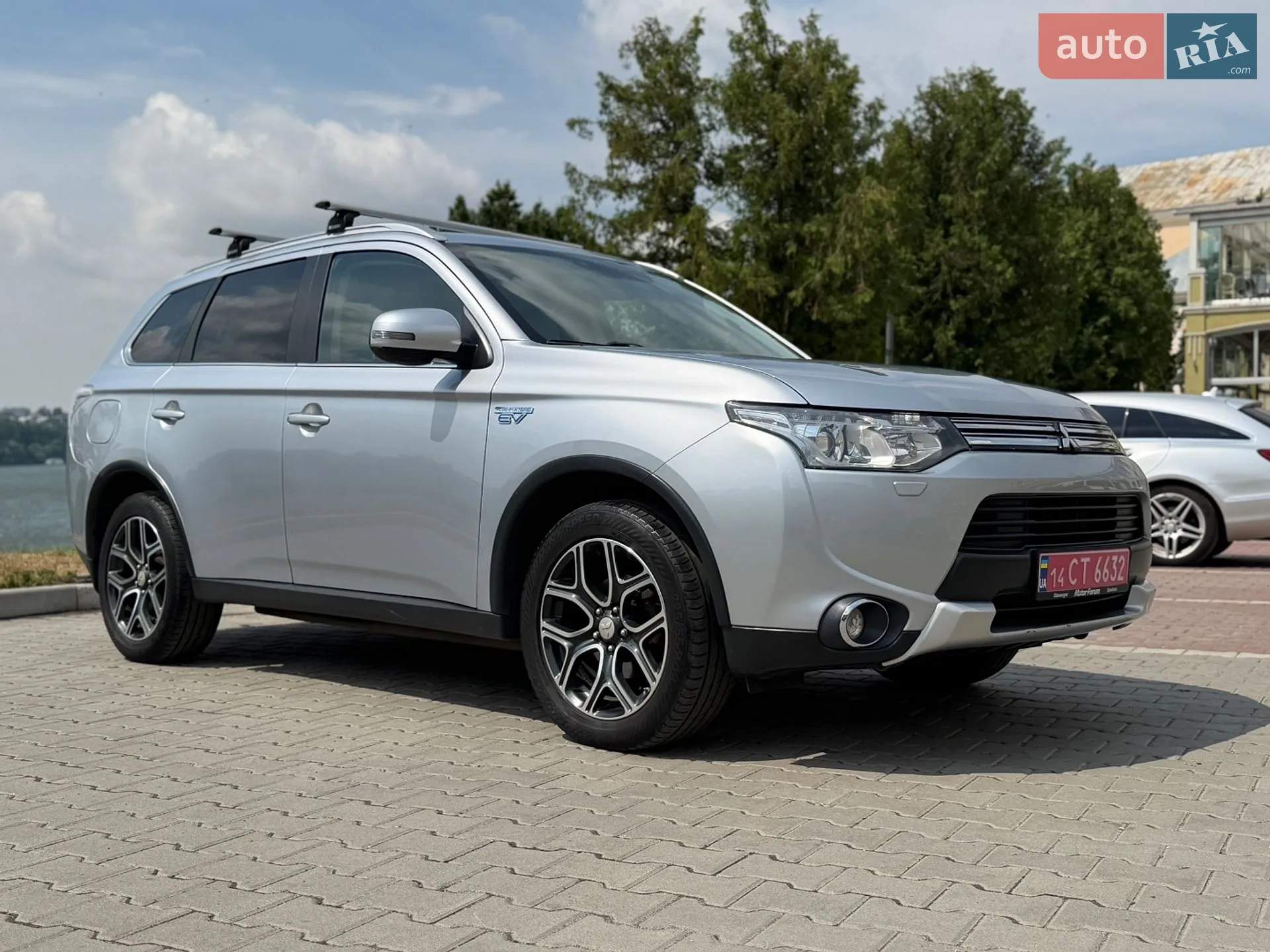 2015 Mitsubishi Outlander - мініатюра 8