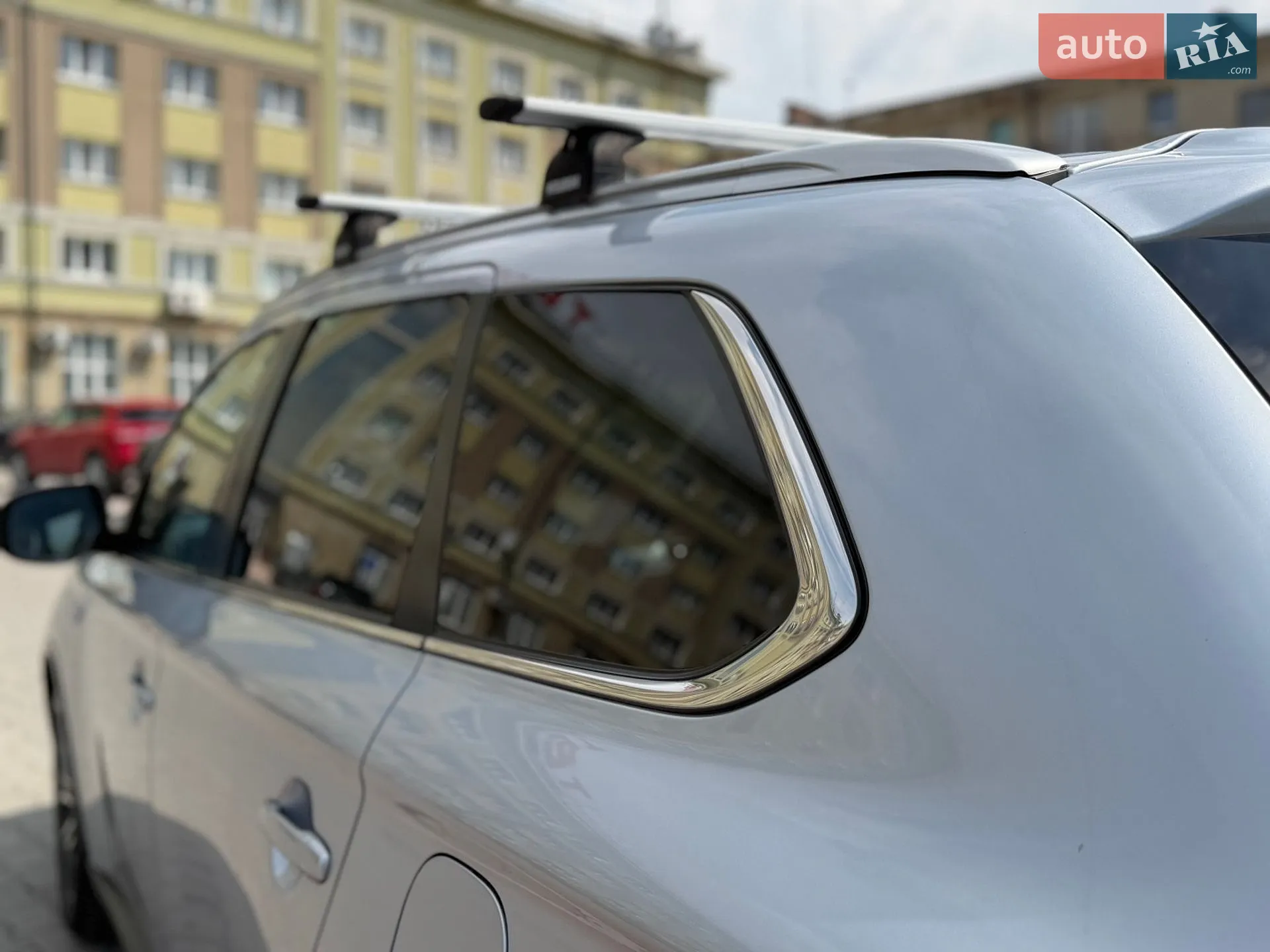 2015 Mitsubishi Outlander - мініатюра 16