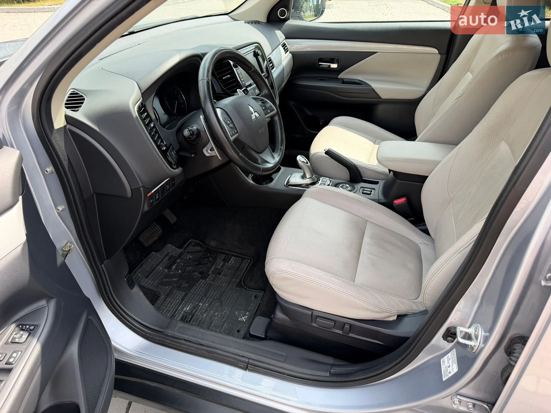 2015 Mitsubishi Outlander - мініатюра 29