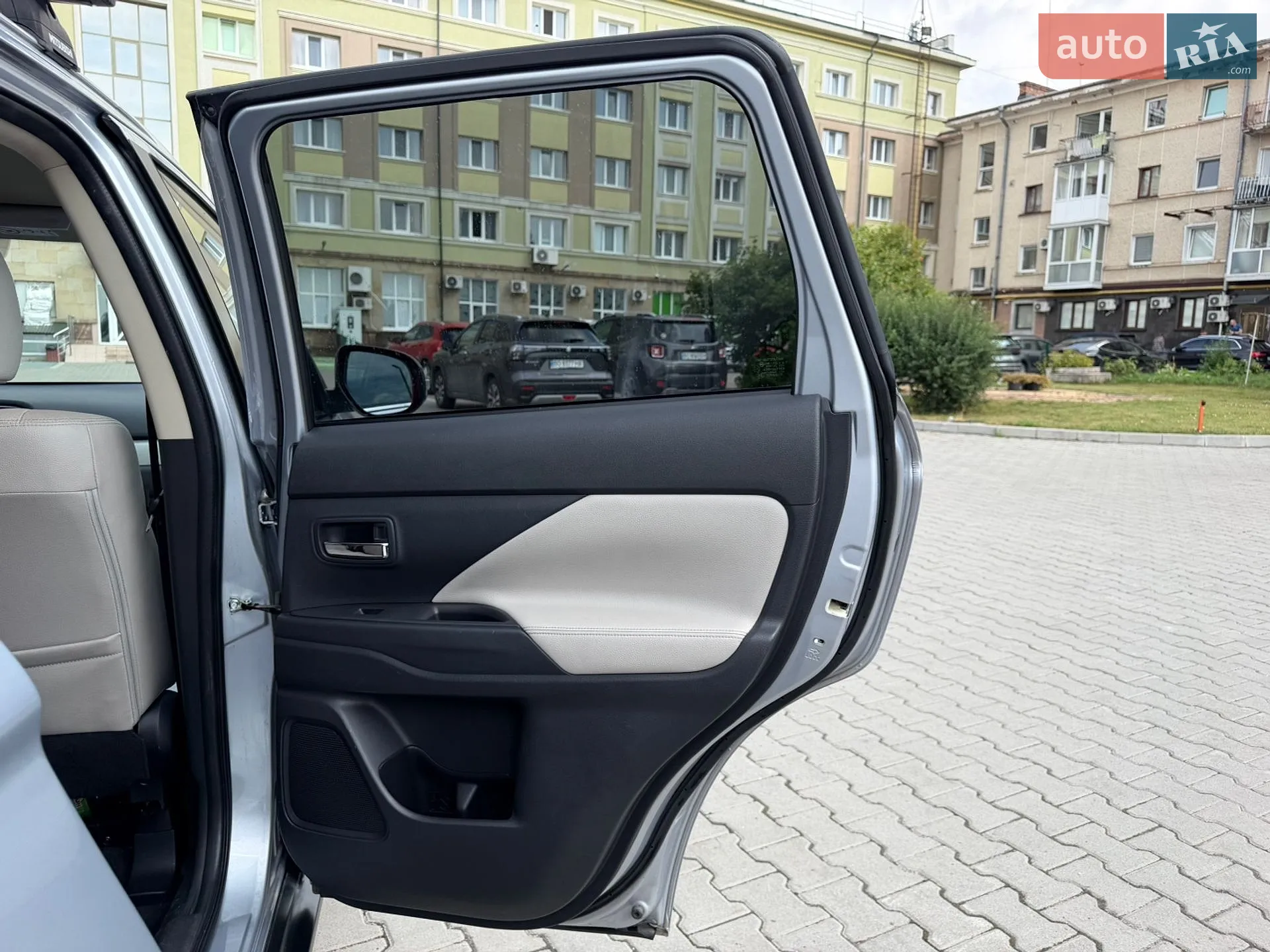2015 Mitsubishi Outlander - мініатюра 37