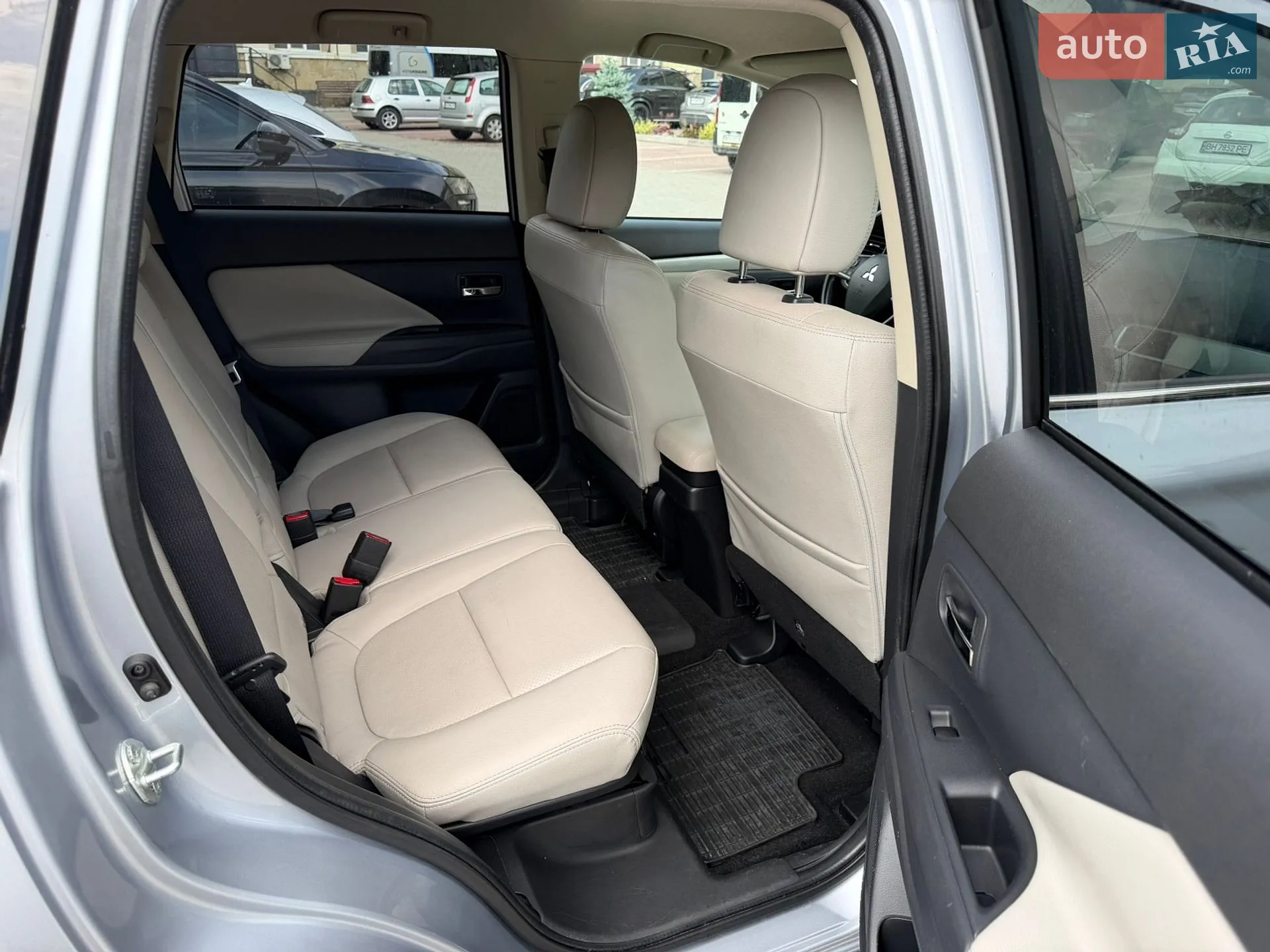 2015 Mitsubishi Outlander - мініатюра 38