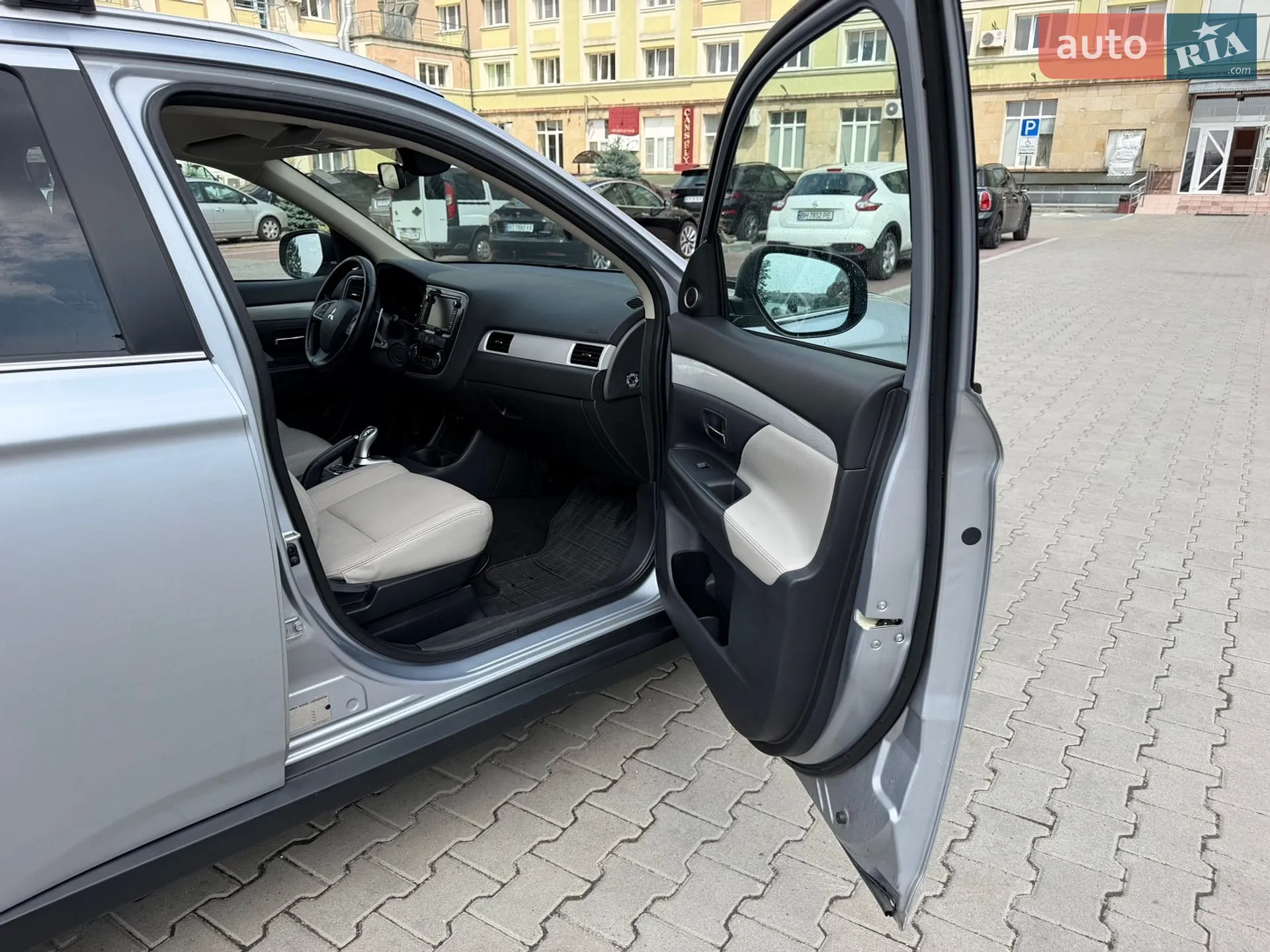2015 Mitsubishi Outlander - мініатюра 39