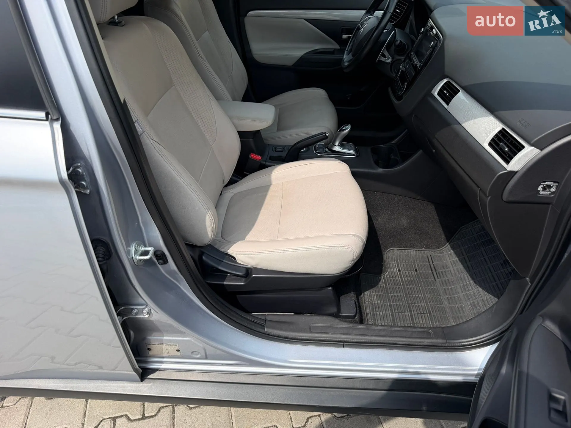 2015 Mitsubishi Outlander - мініатюра 42