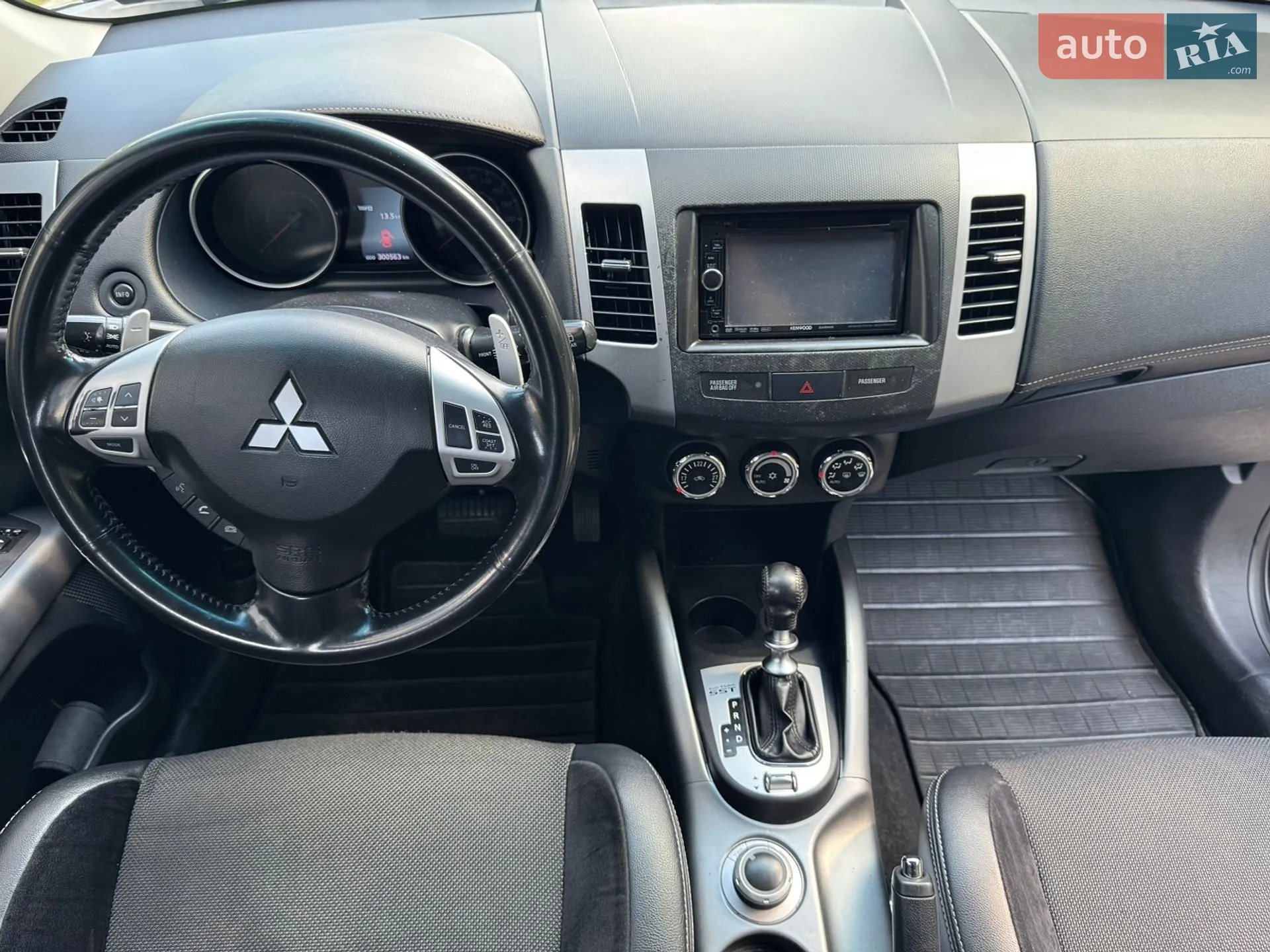2010 Mitsubishi Outlander - мініатюра 7