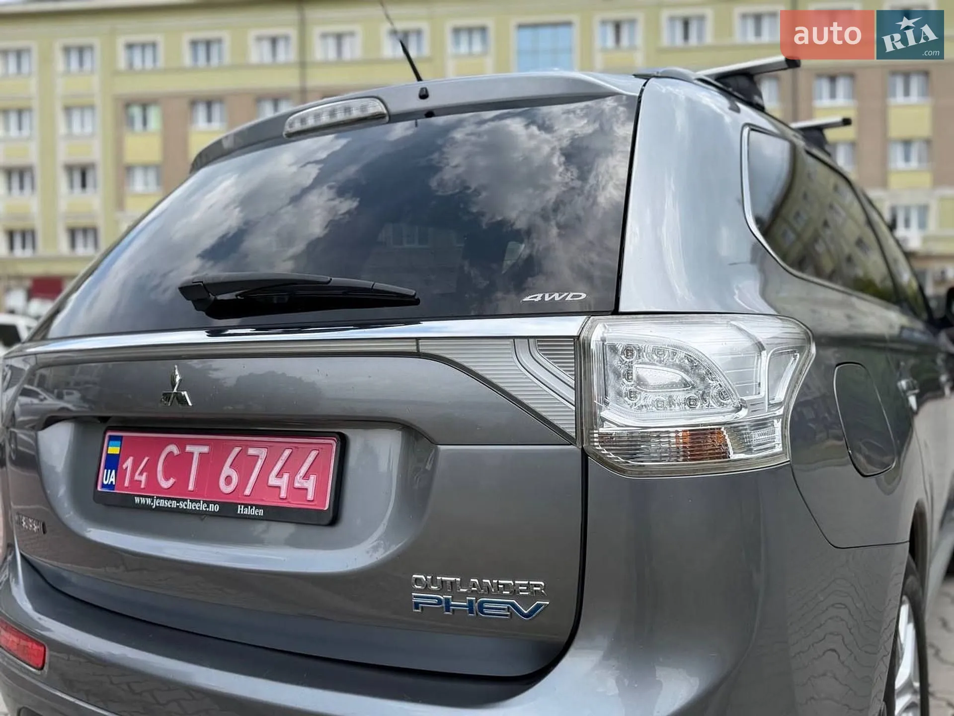 2014 Mitsubishi Outlander - мініатюра 9