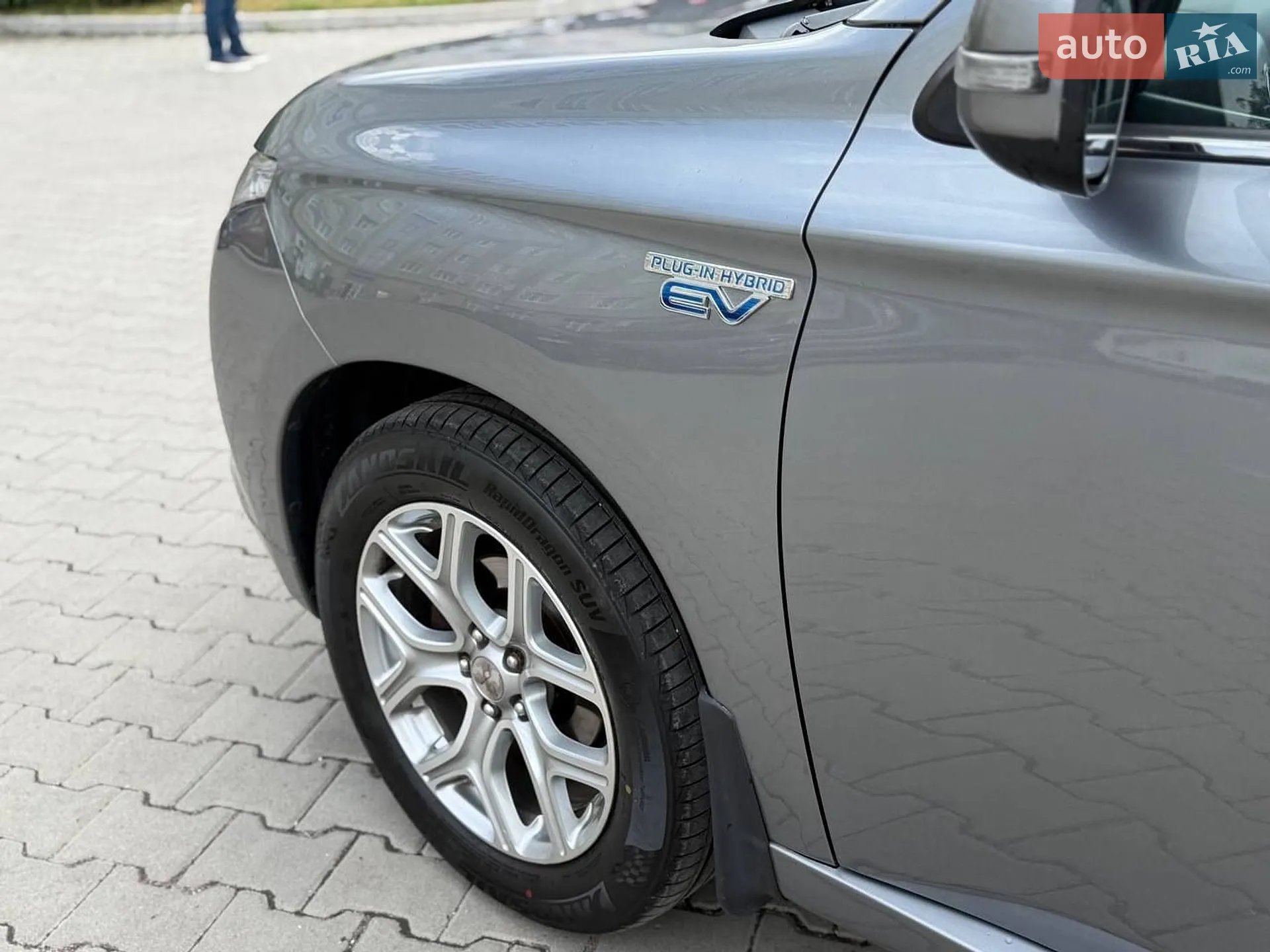 2014 Mitsubishi Outlander - мініатюра 14