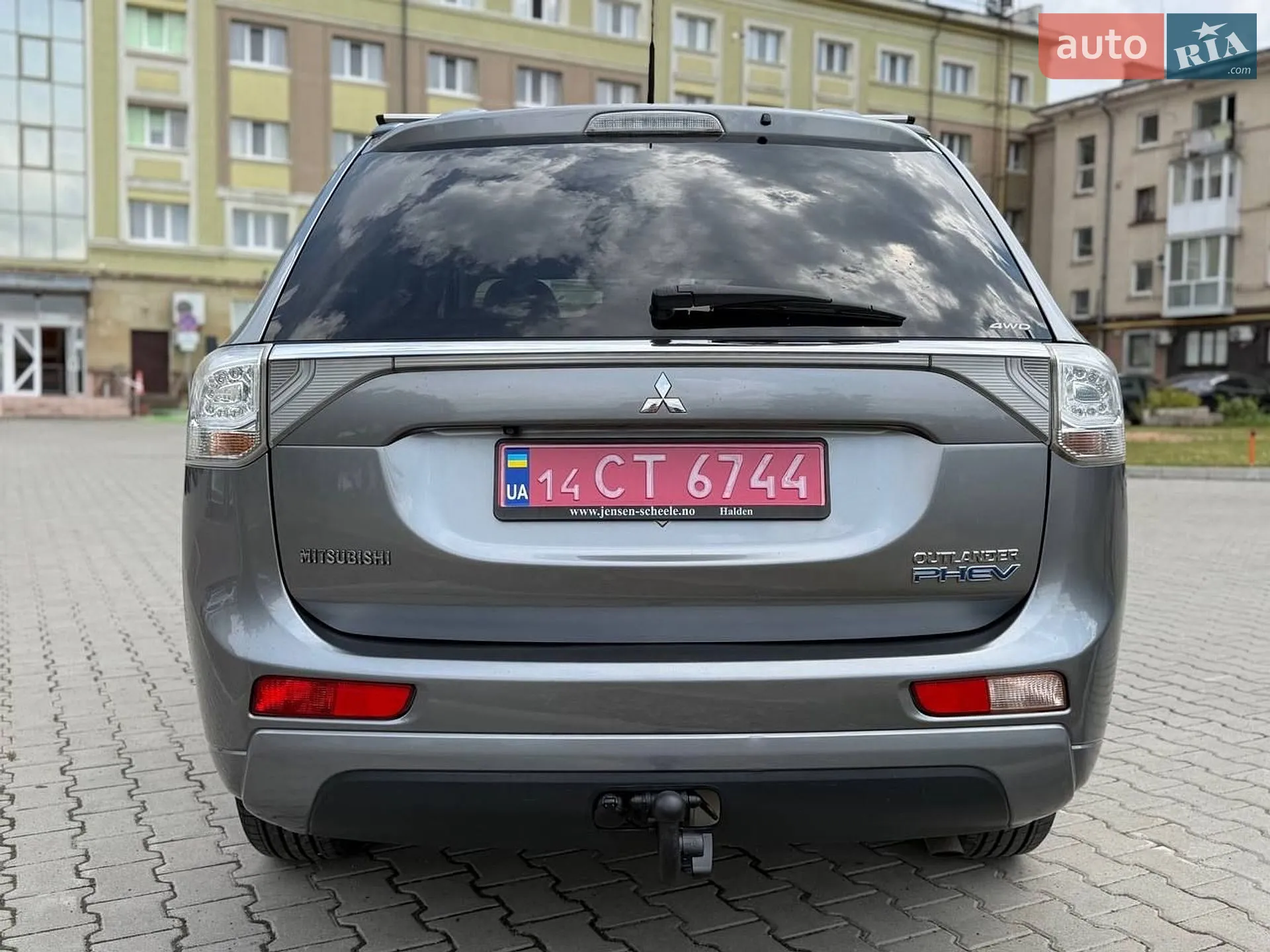 2014 Mitsubishi Outlander - мініатюра 16