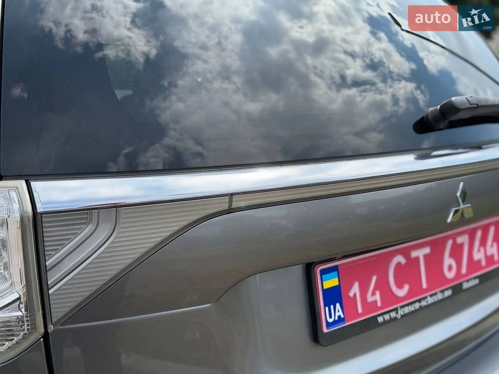 2014 Mitsubishi Outlander - мініатюра 18