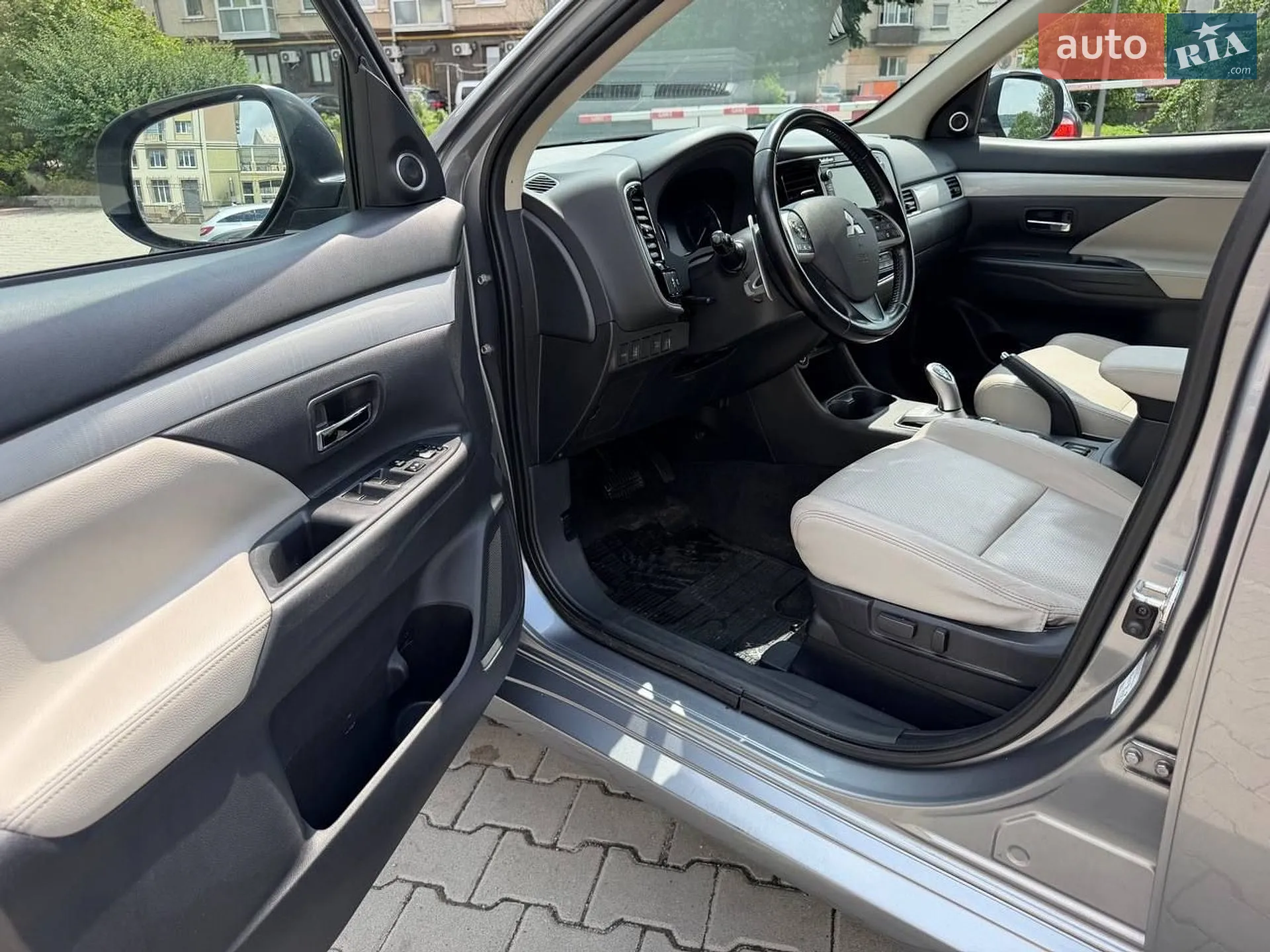 2014 Mitsubishi Outlander - мініатюра 54