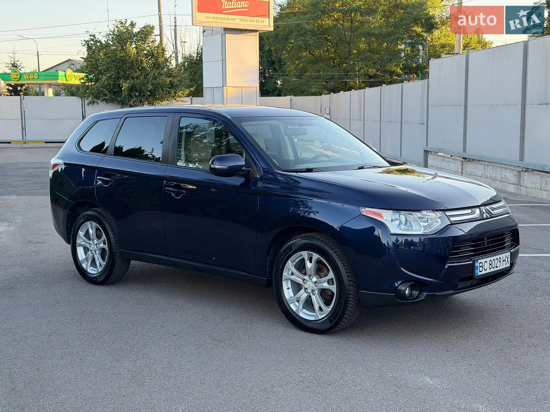 2013 Mitsubishi Outlander - мініатюра 12