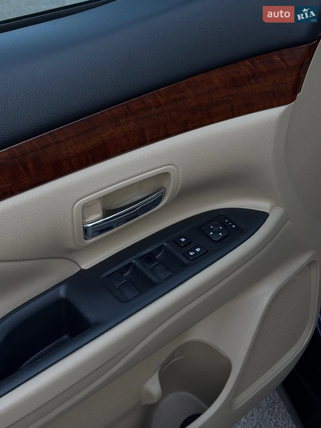 2013 Mitsubishi Outlander - мініатюра 30