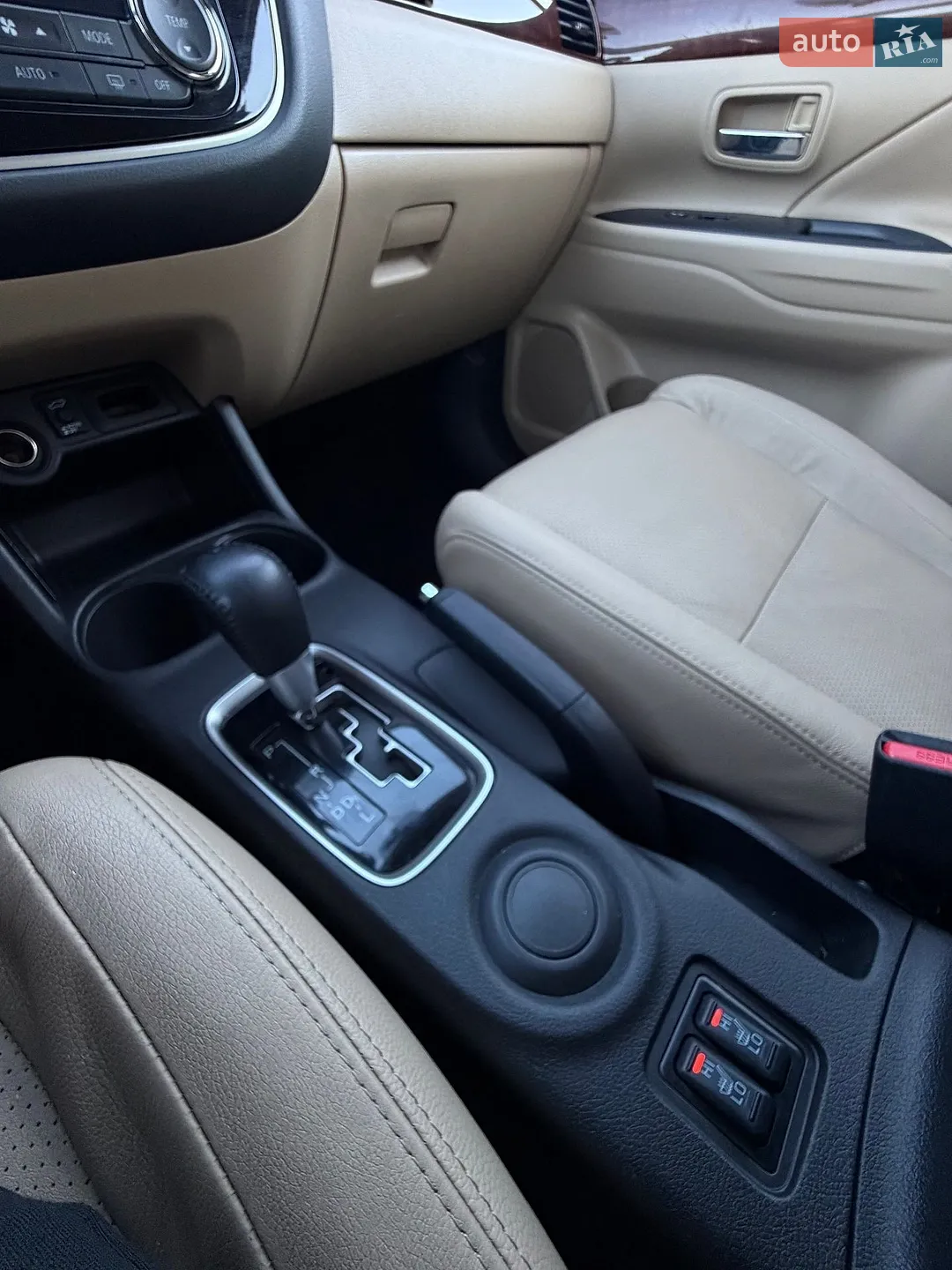 2013 Mitsubishi Outlander - мініатюра 61