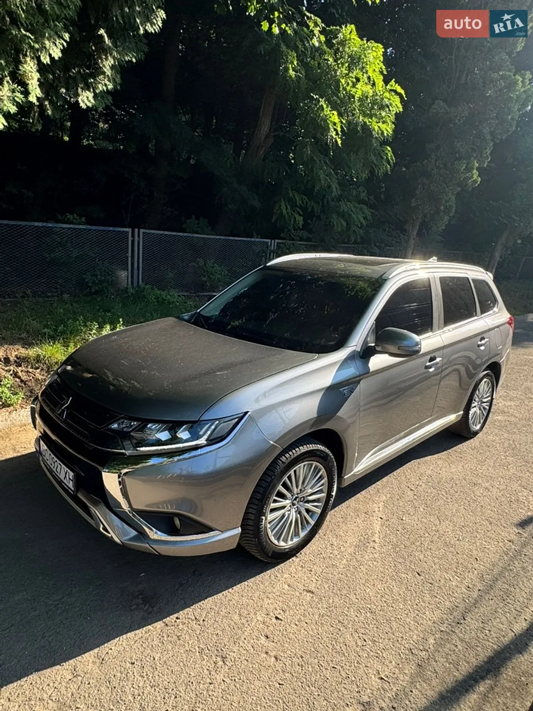 2021 Mitsubishi Outlander - мініатюра 2