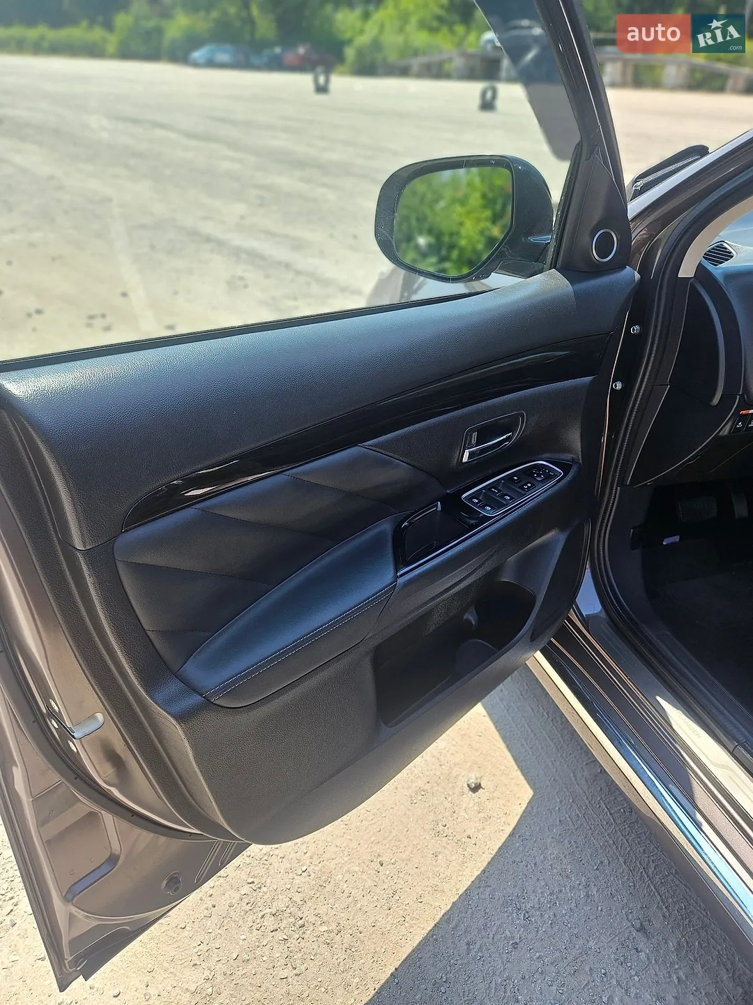 2018 Mitsubishi Outlander - мініатюра 15