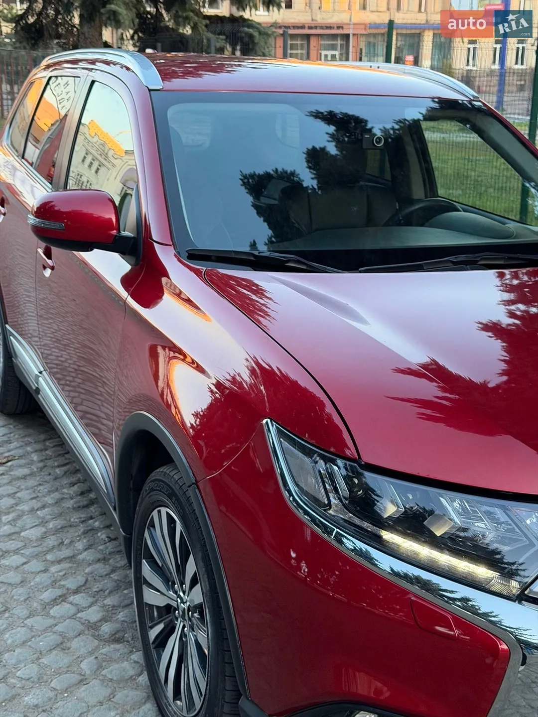 2019 Mitsubishi Outlander - мініатюра 3
