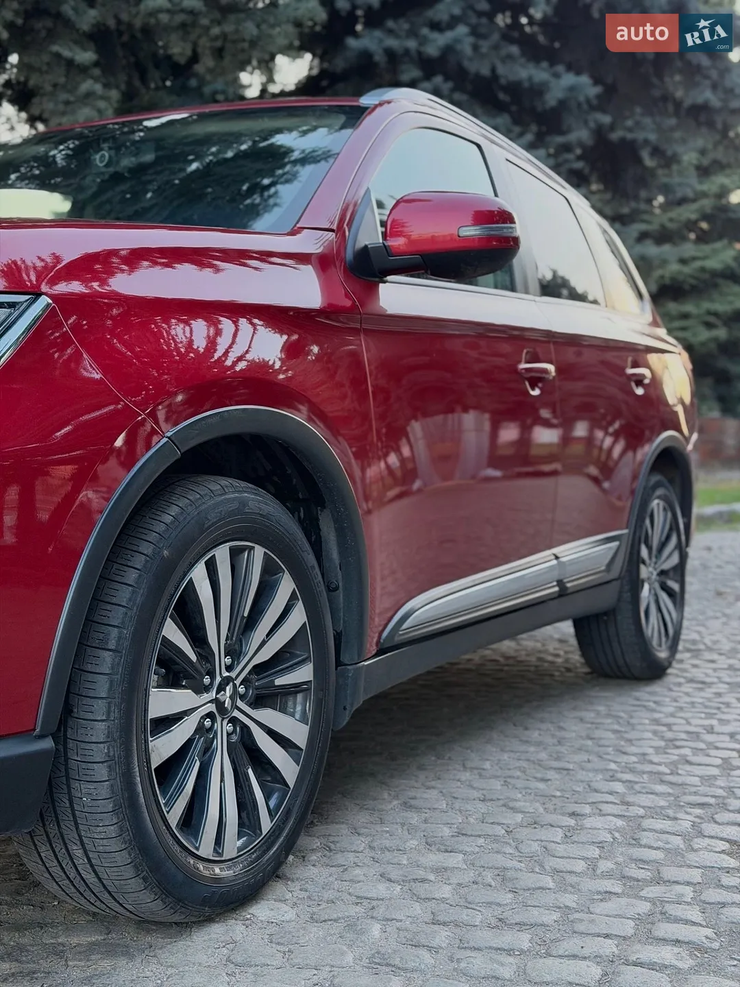 2019 Mitsubishi Outlander - мініатюра 13