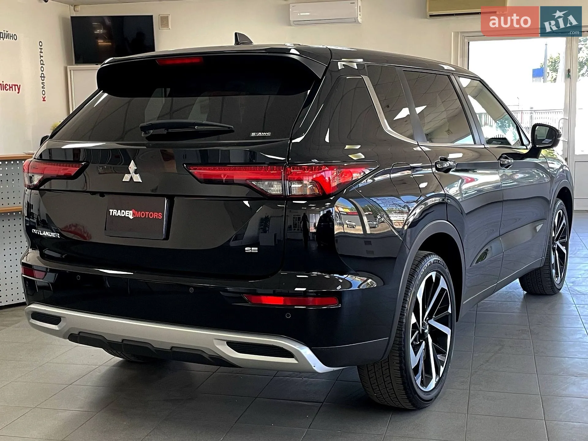 2022 Mitsubishi Outlander - мініатюра 12