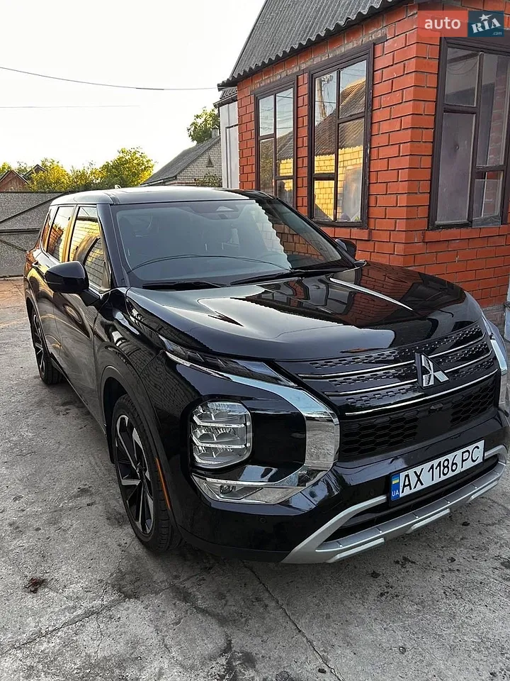 2022 Mitsubishi Outlander - мініатюра 19